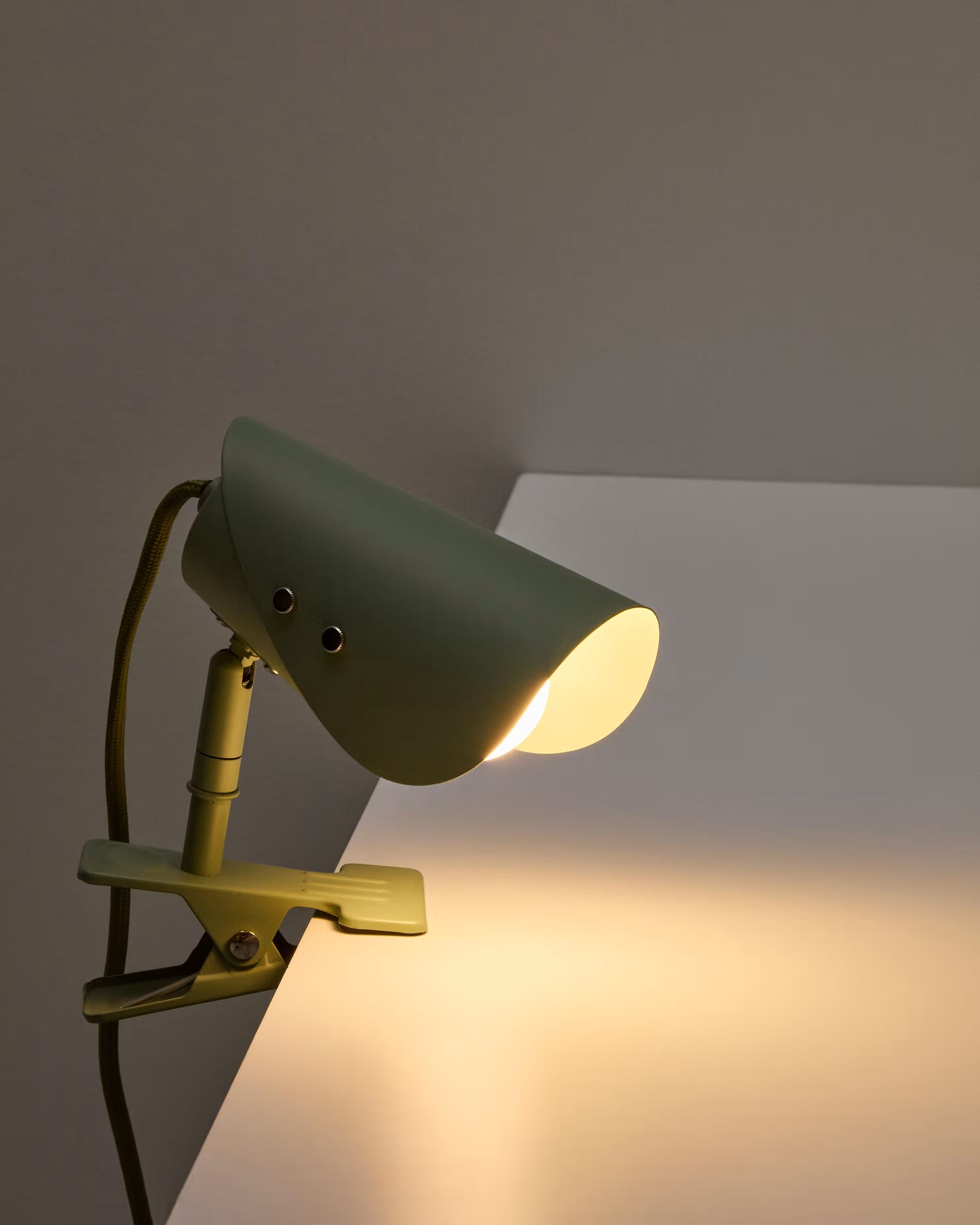 Schreibtischlampe mit Klemme JULA grün