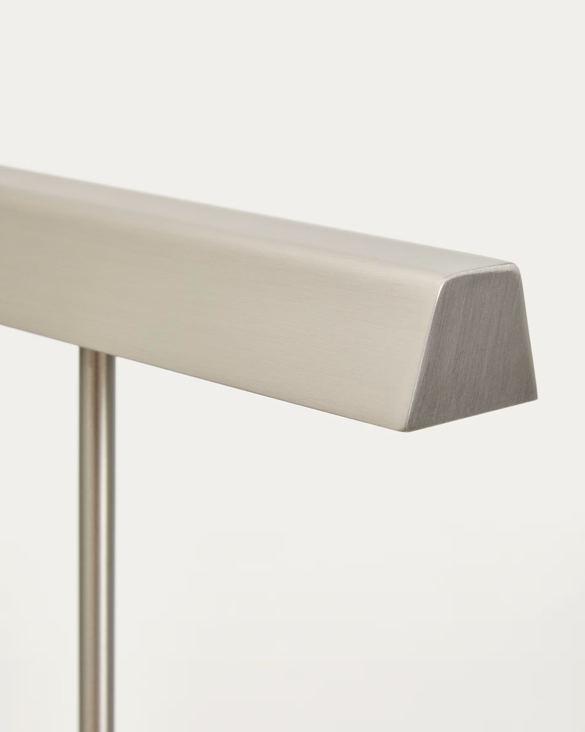 LYNOR floor lamp silver with a white marble base