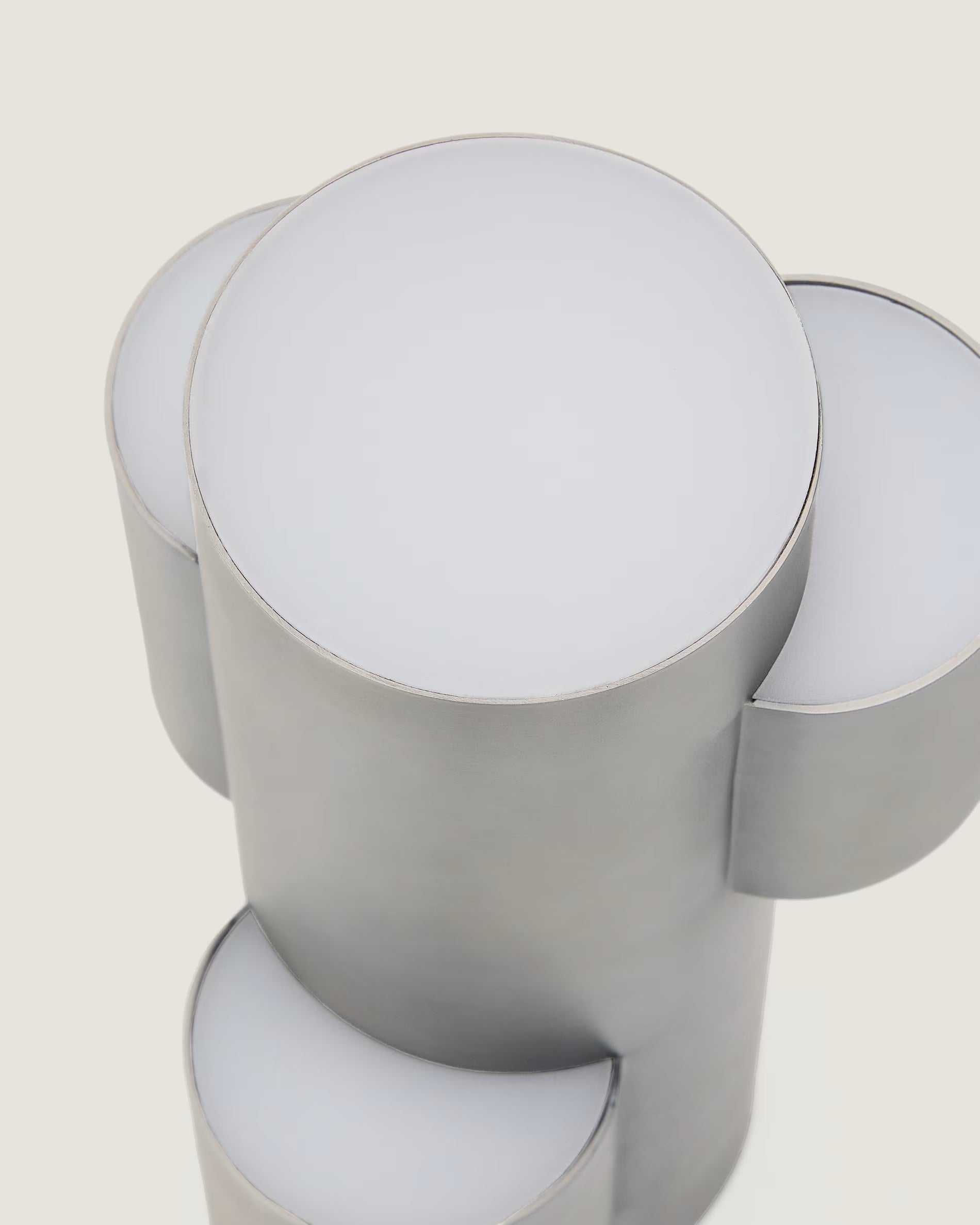 Tragbare Lampe ADRINA hellgrau gebürstetes Metall