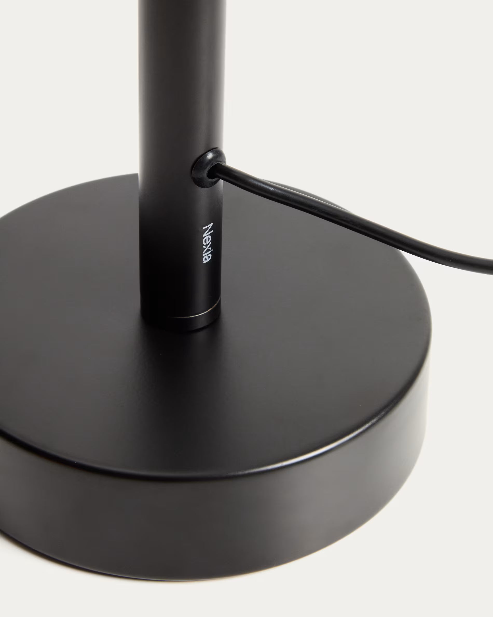 BOW Black Table Lamp