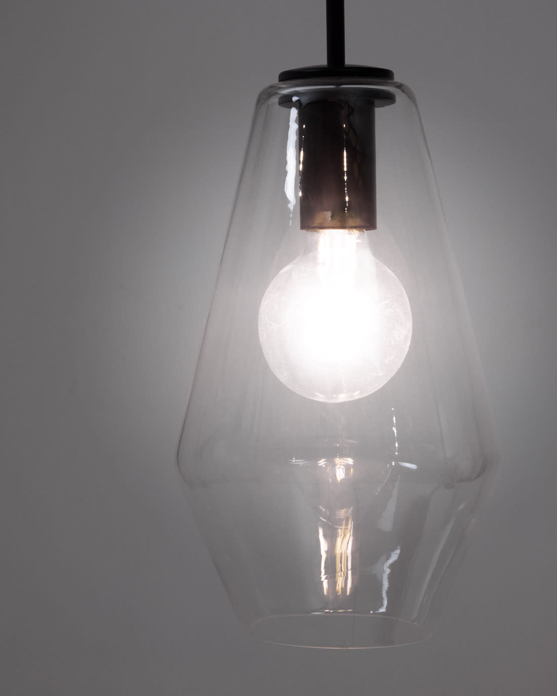 Lampa wisząca MAO przezroczyste szkło – ujęcie 3