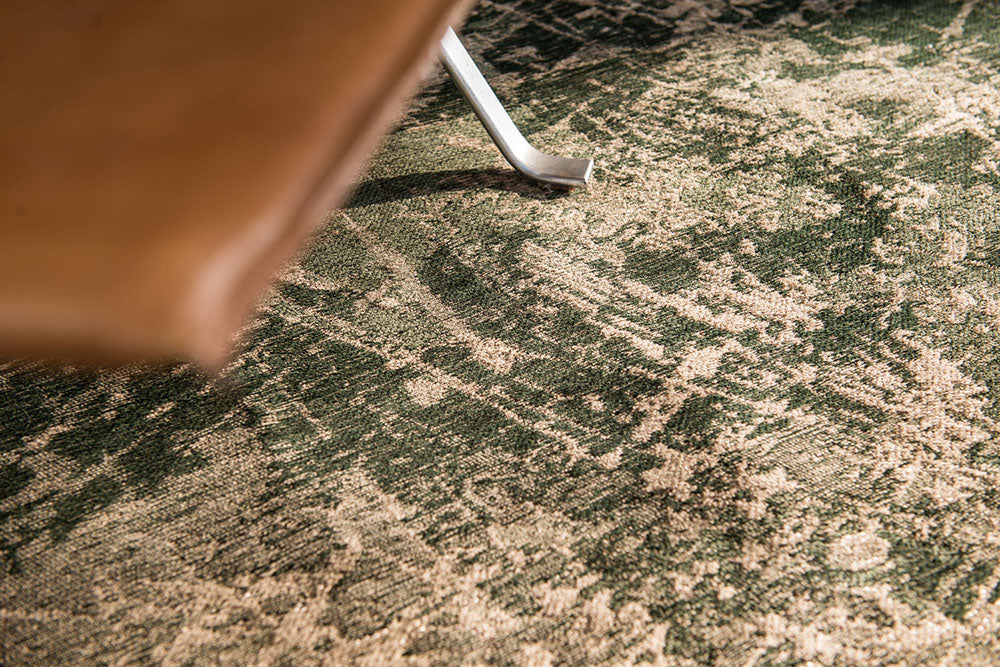 Vloerkleed CRACKS DONKER DEN groen