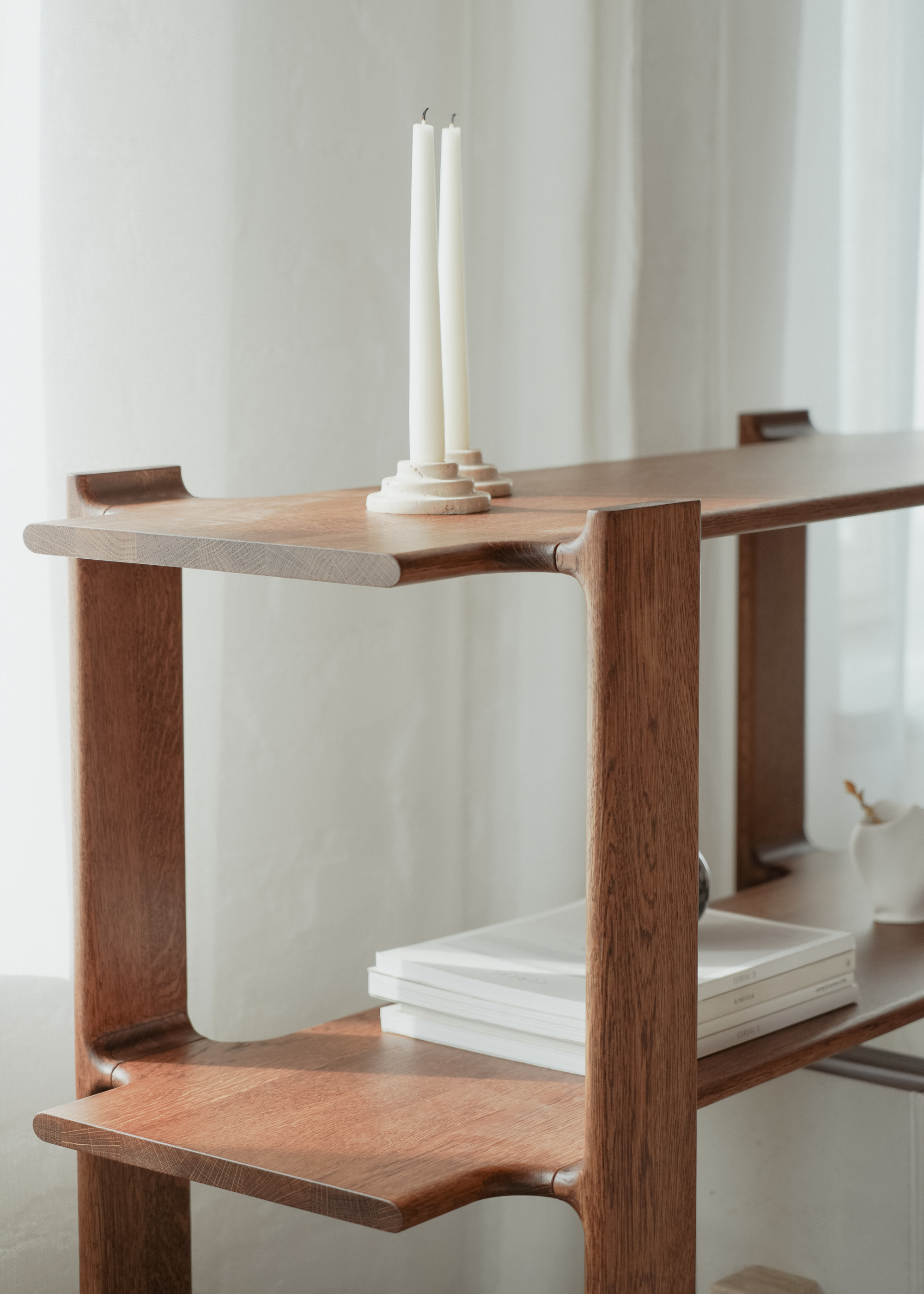 Boekenkast LIGO roze eikenhout