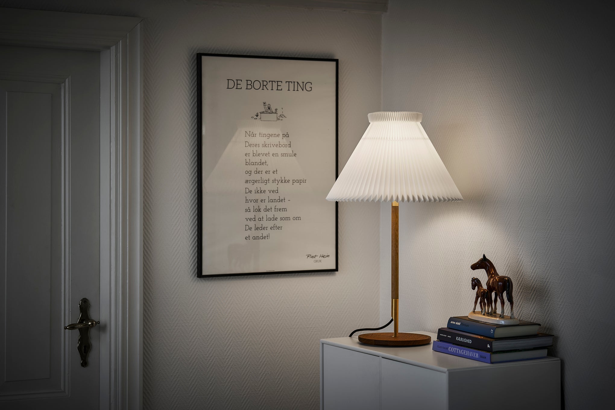 Tafellamp MODEL 328 gerookt eikenhout