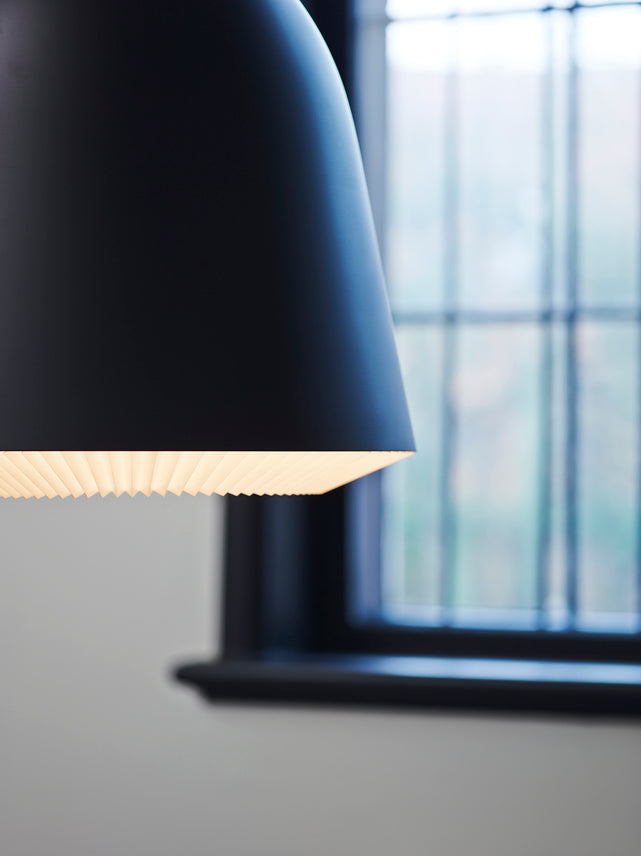 Lampa wisząca MODEL 155 CACHÉ czarny – Le Klint