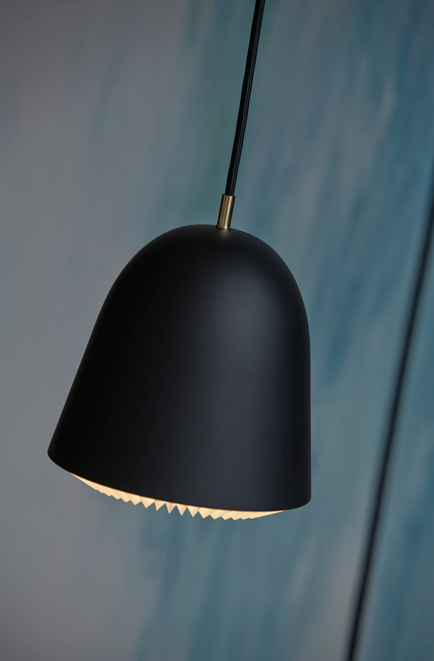 Lampa wisząca MODEL 155 CACHÉ czarny – Le Klint