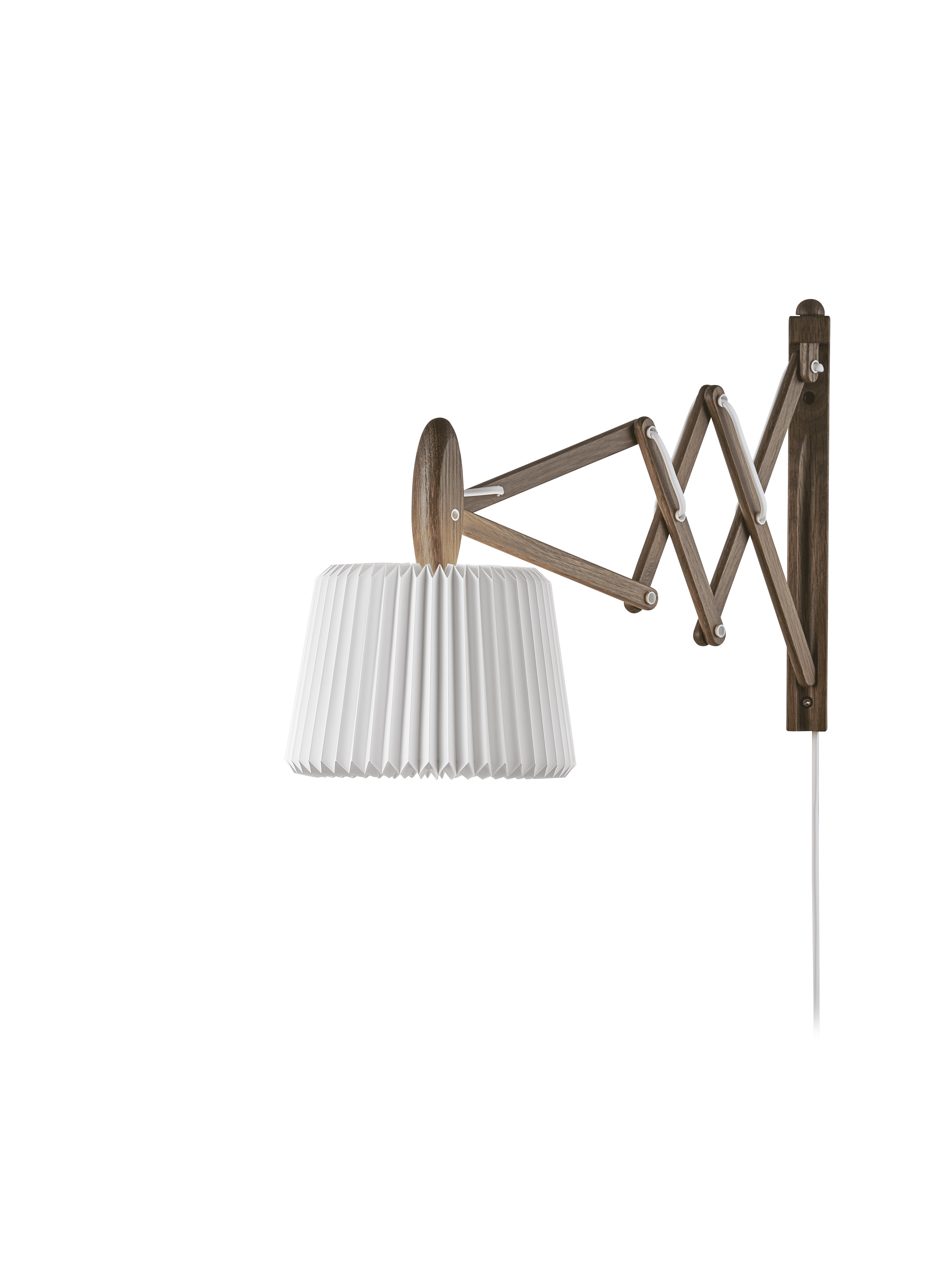 Wandlamp MODEL 223 120 SAX wit met een donkere eiken basis