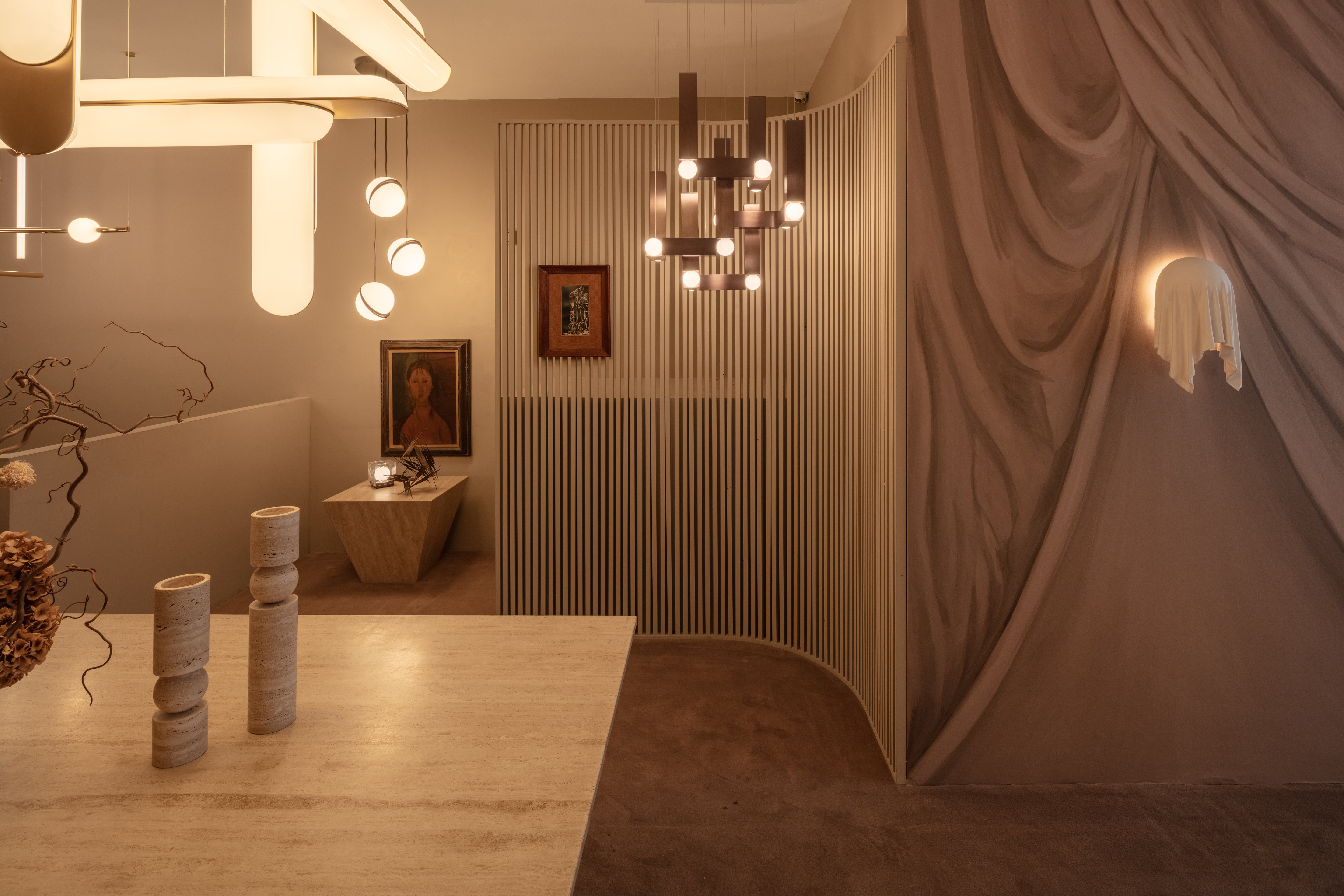 Hanglamp VESPER DUO met opalen glazen kap en bronzen afwerking