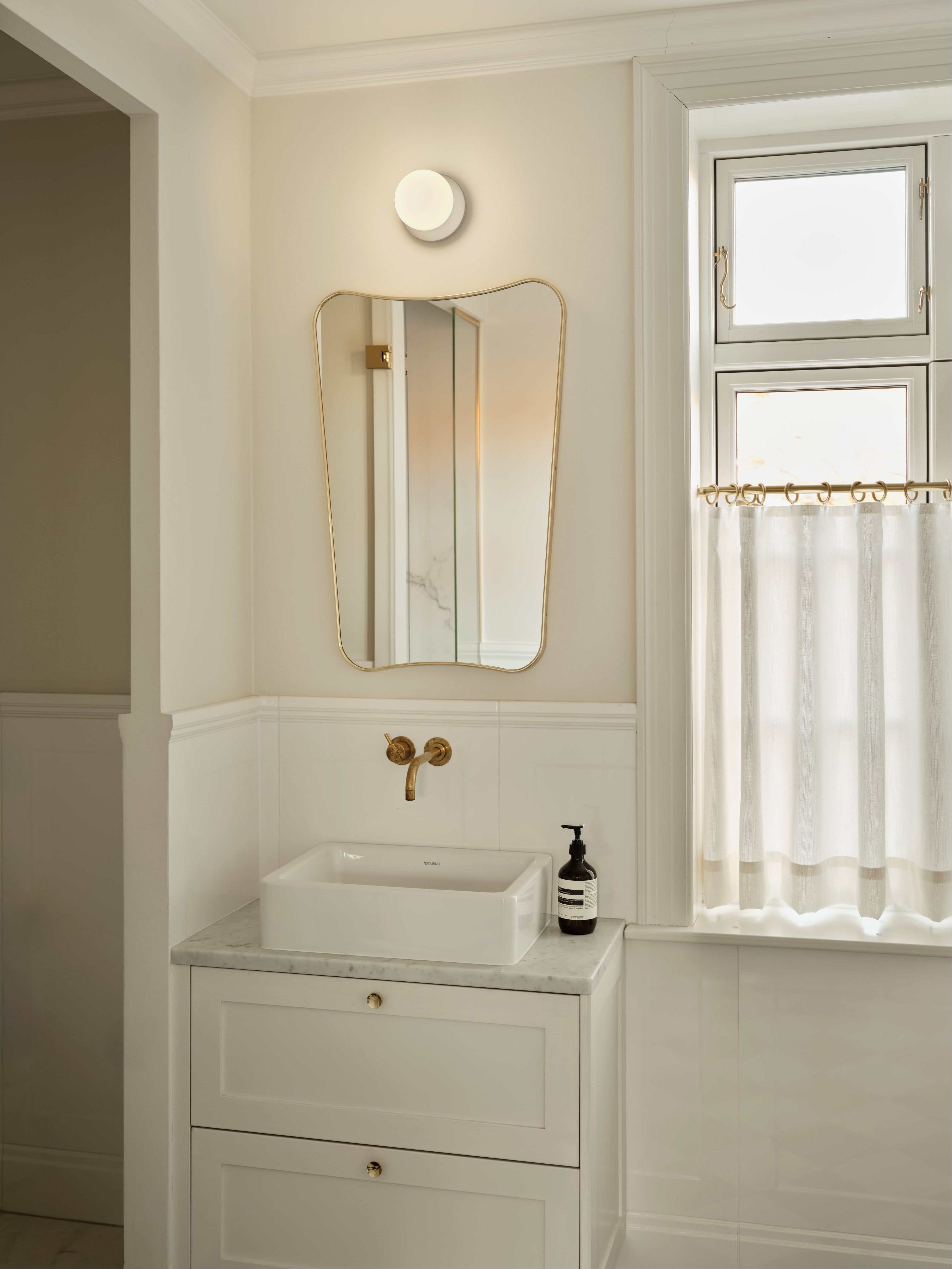 Inbouw wandlamp LIILA zilver met opaalglas