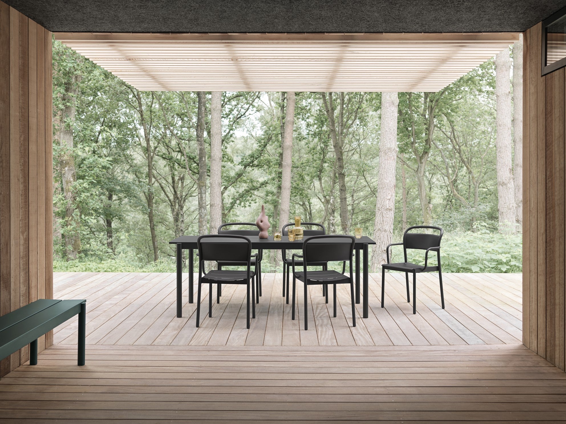 Buiten tafel LINEAR zwarte staal