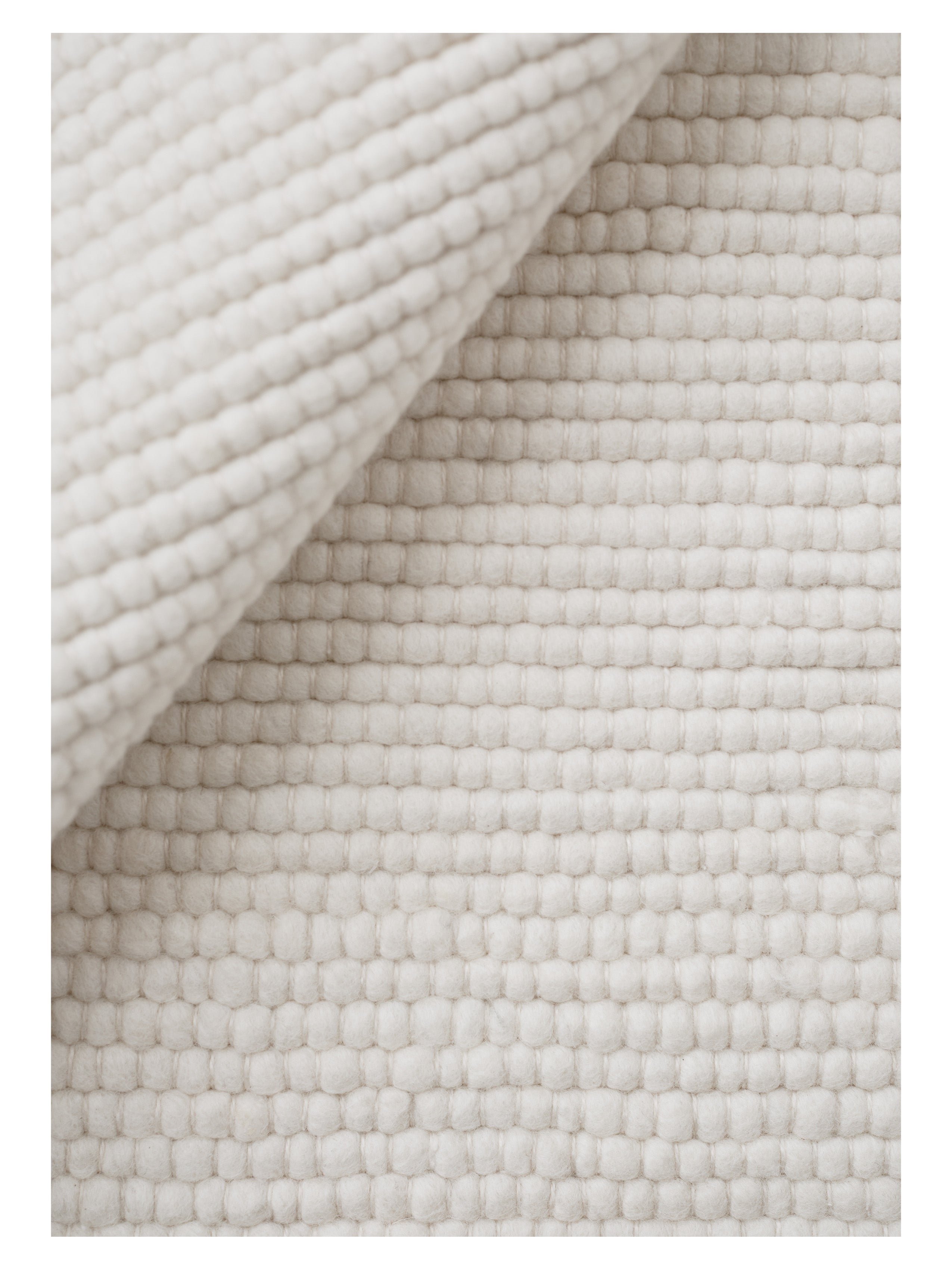 AGNER white round rug