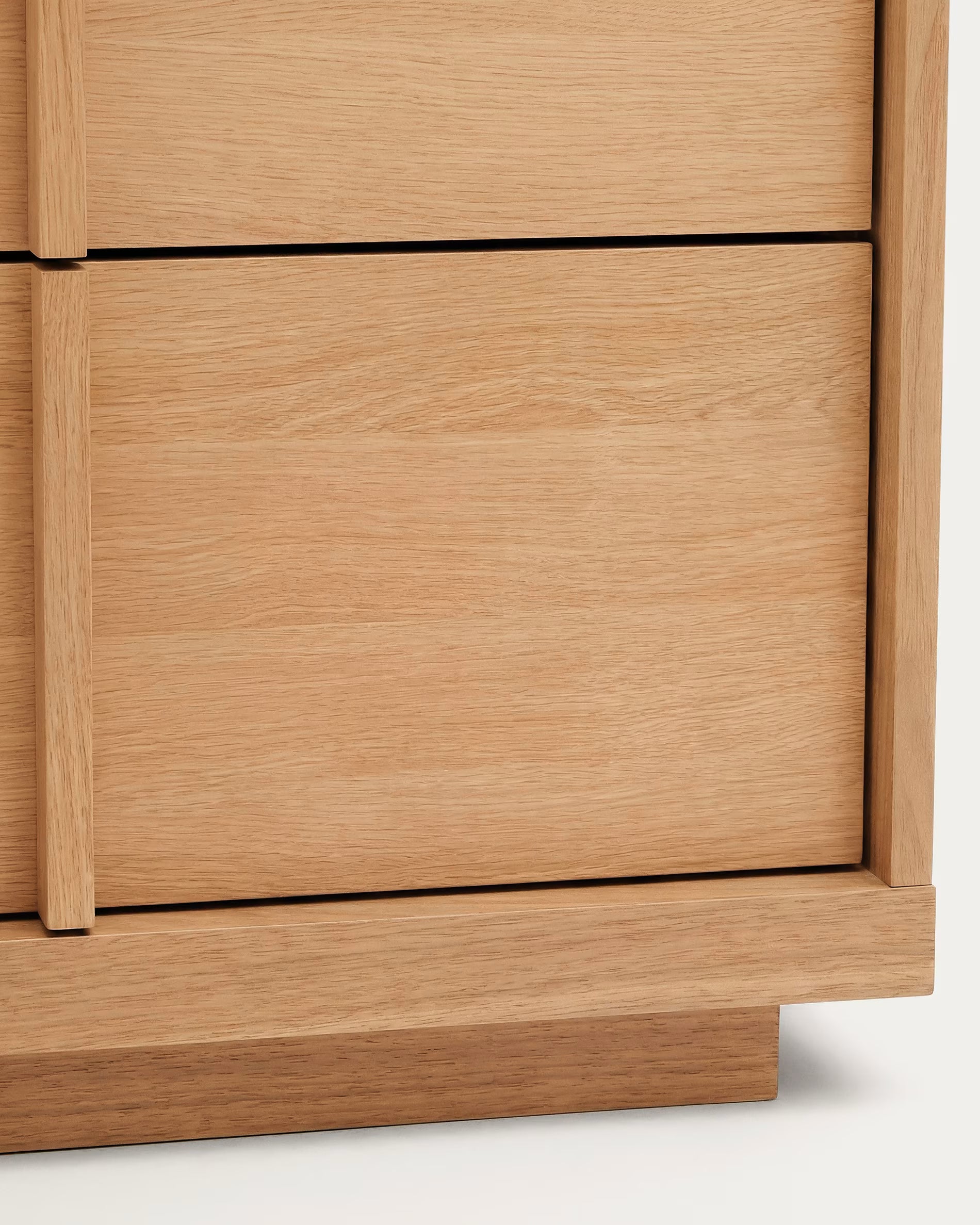Komoda ONIX fornir dębowy – drewno dębowe, Kave Home