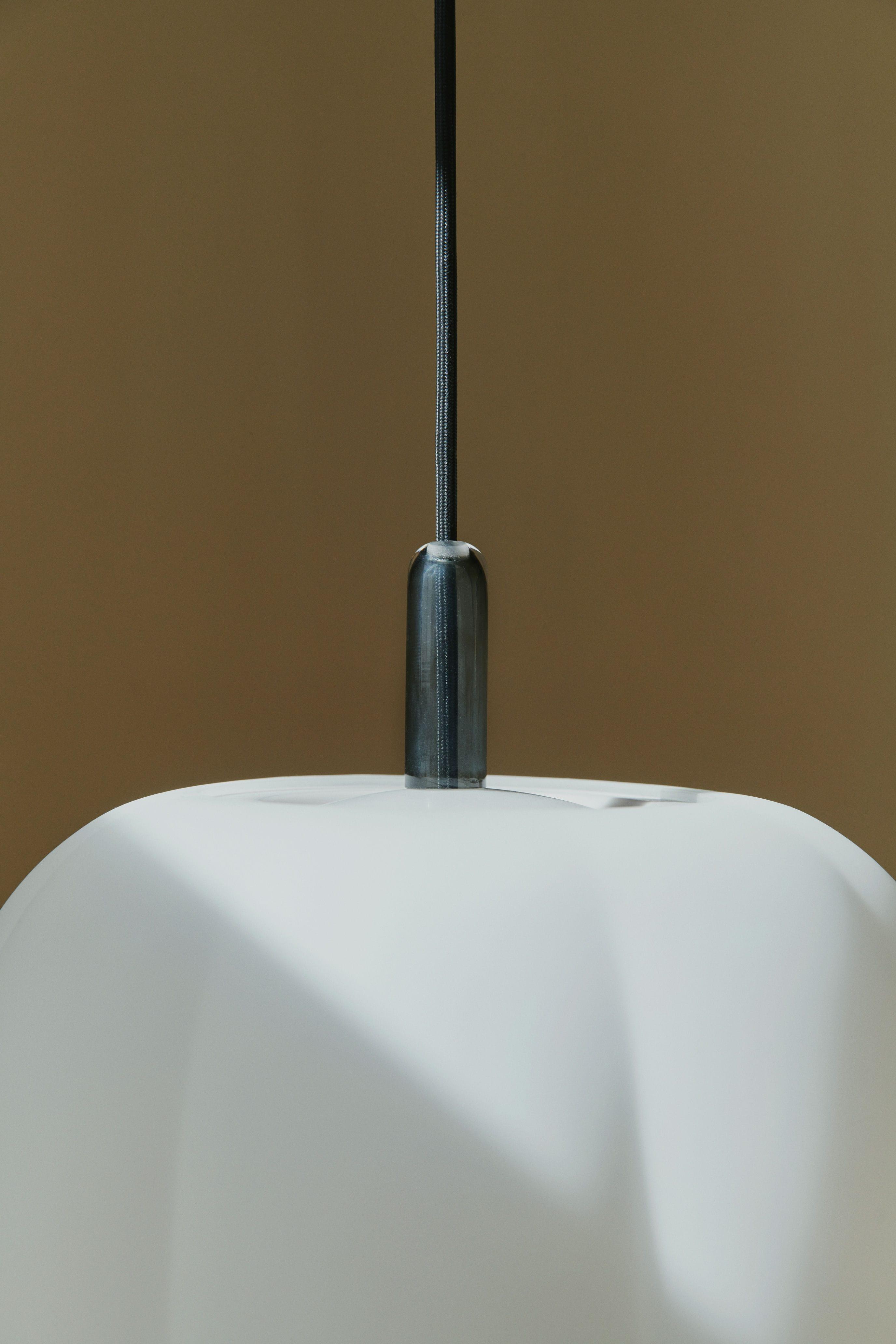 Lampa wisząca PEPO dymione szkło – Made by Hand