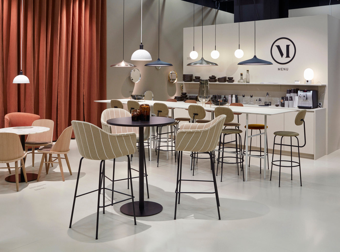 HARBOUR stool black leather