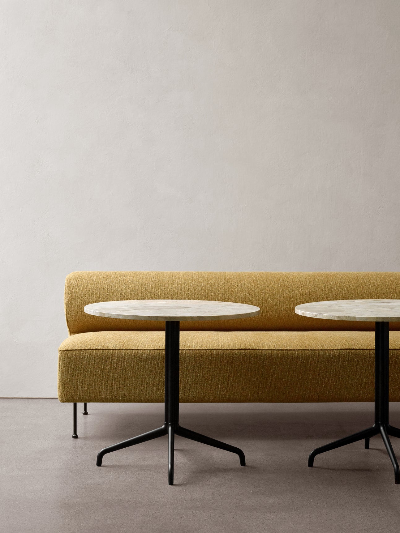 HARBOUR bar table beige stone