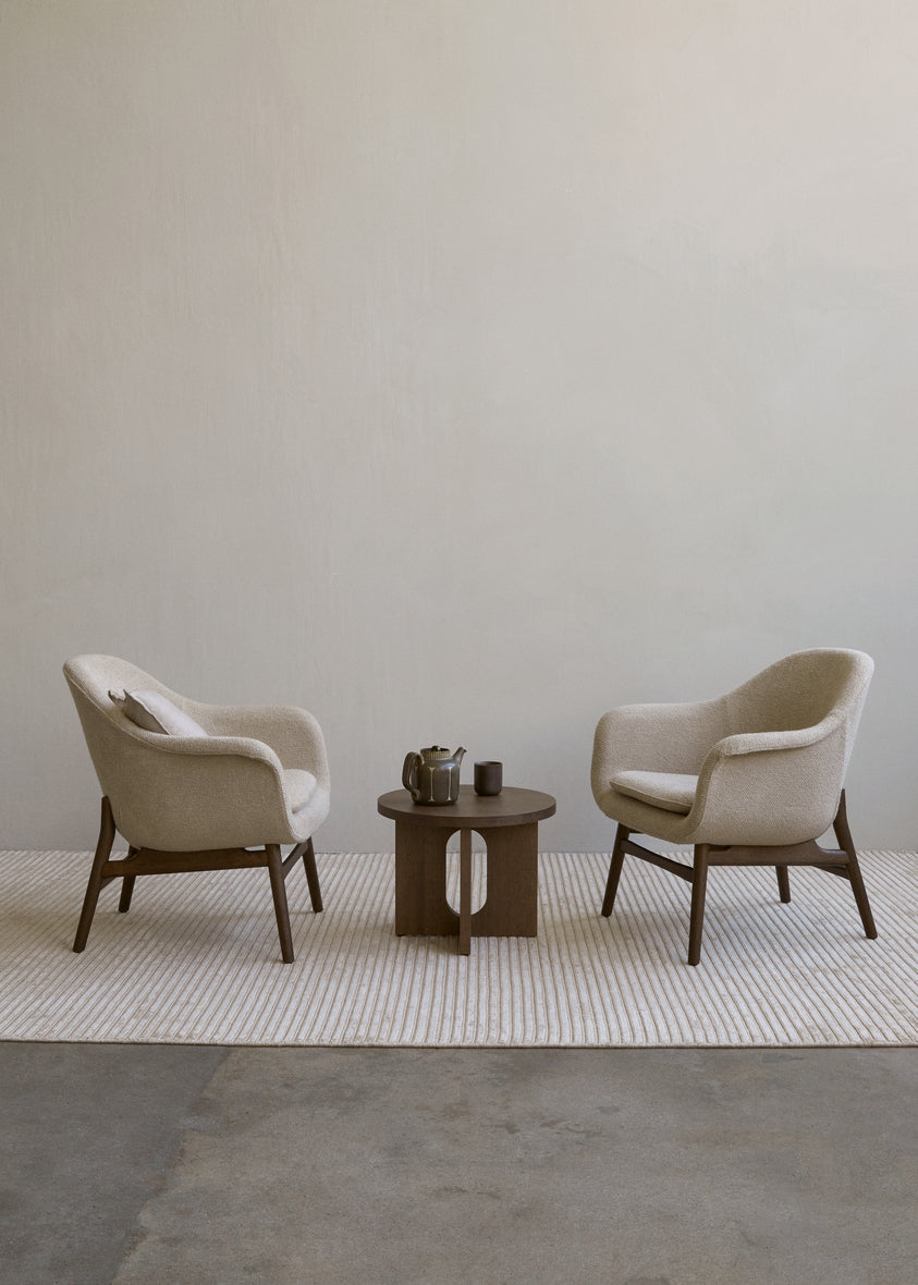 HARBOUR armchair black leather with black oak base