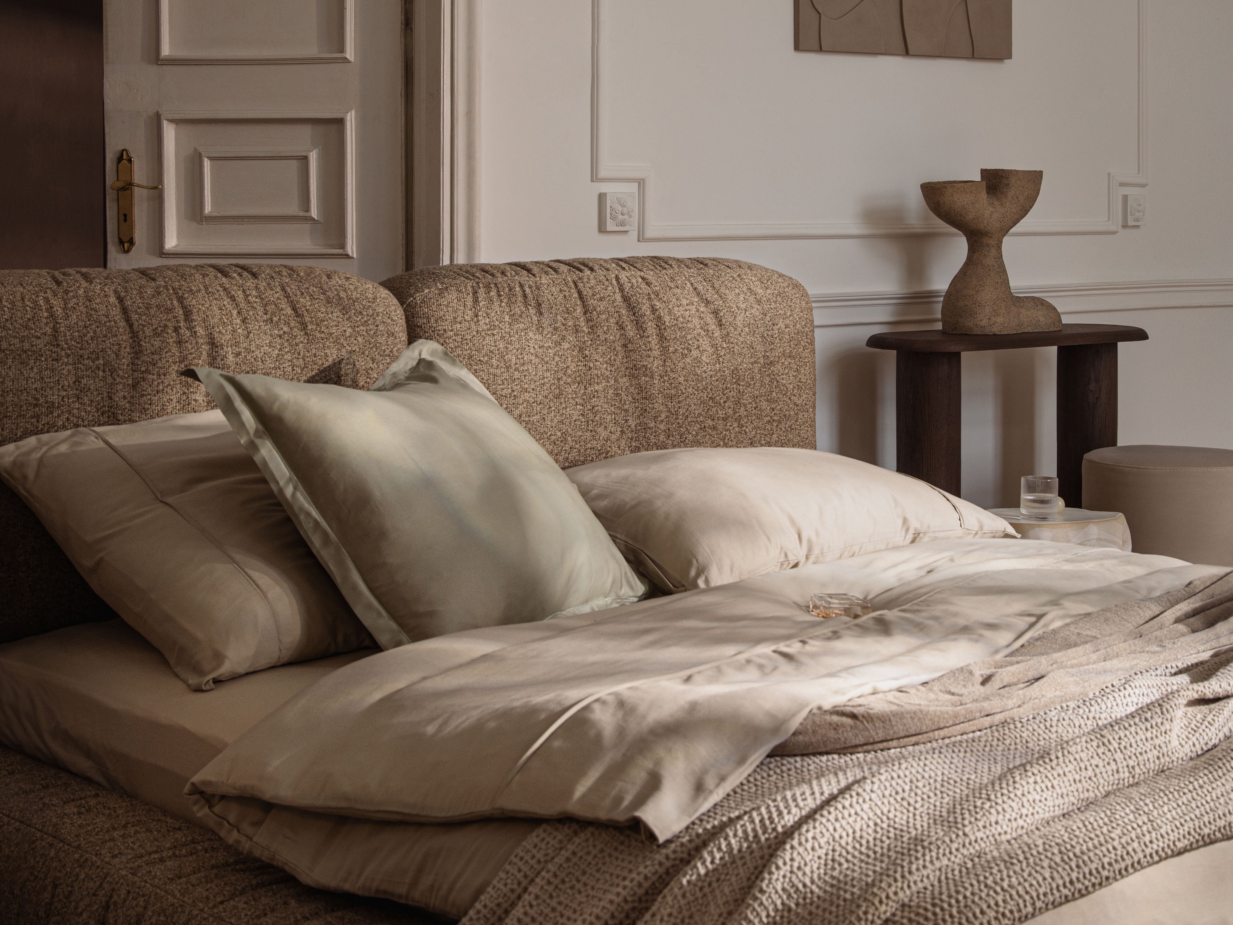 Bed MARTINA lichtbeige