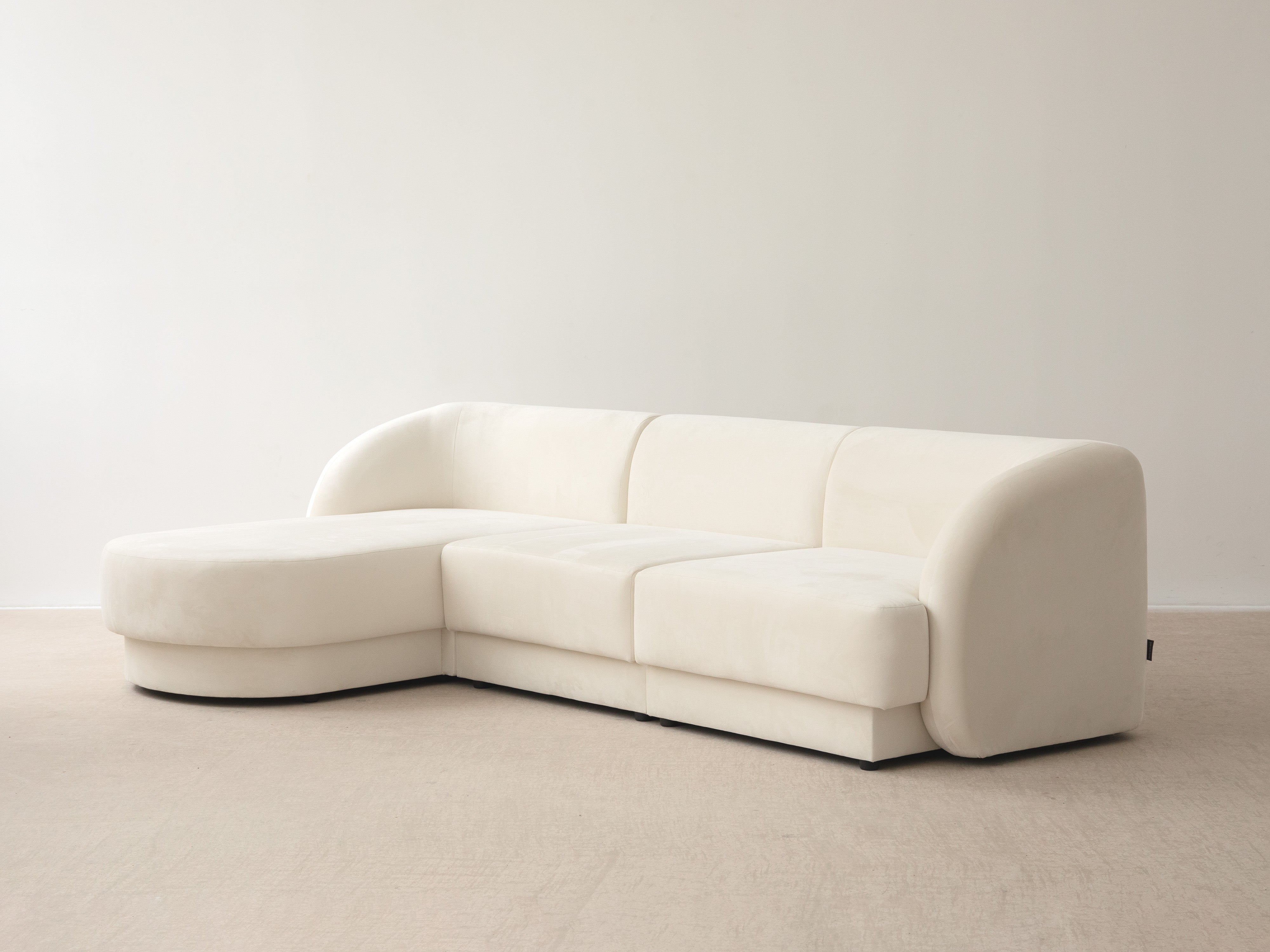 Velvet corner sofa for 6 people in right-facing U shape MILEY cappuccino