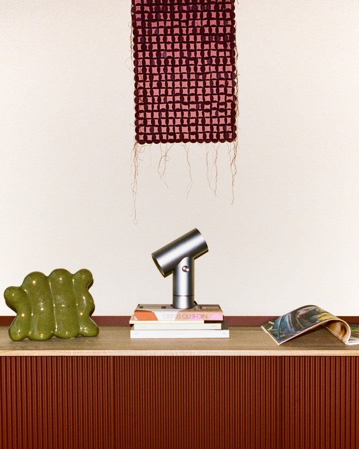 Kommode ENFOLD bordeaux met eiken blad