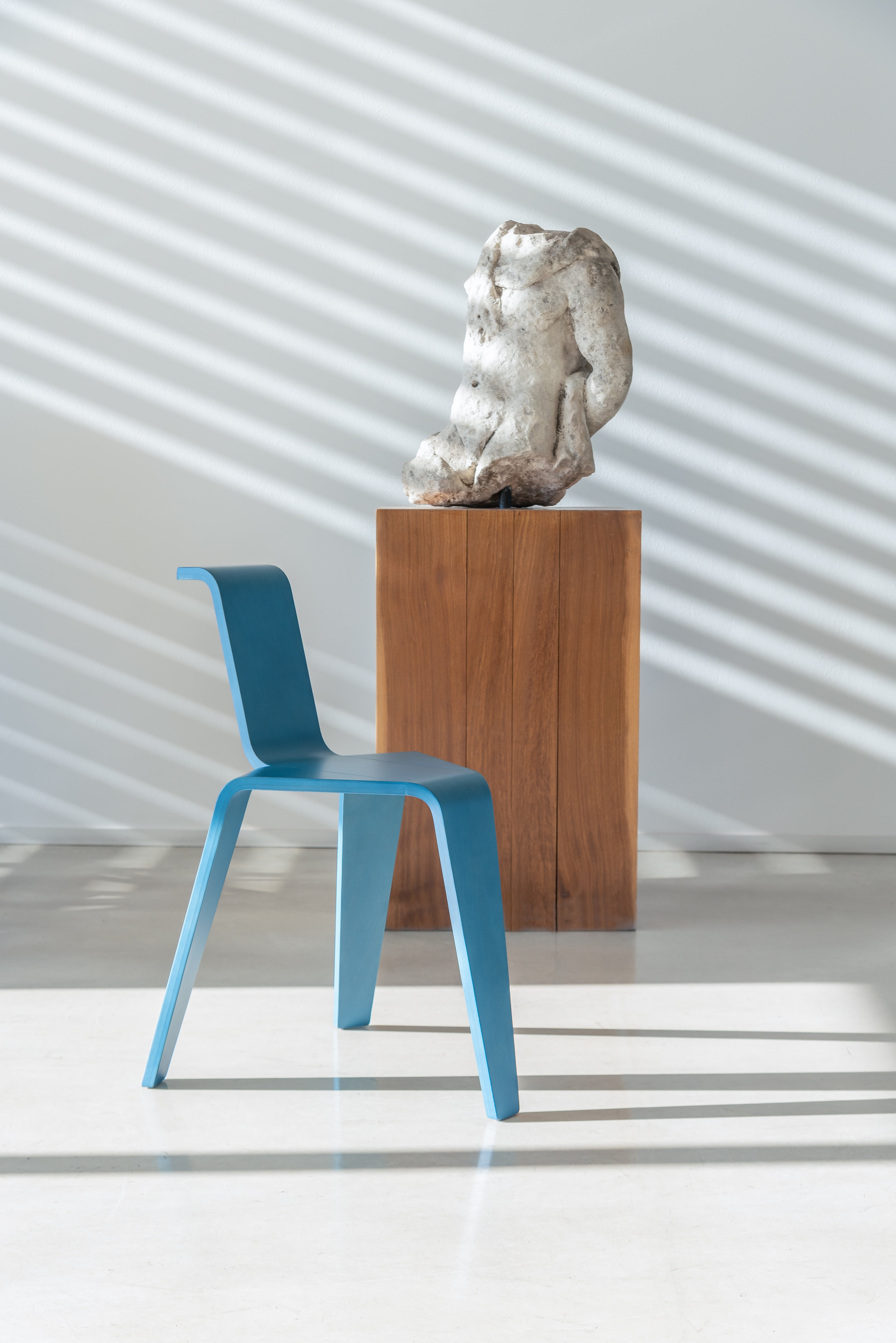 Stoel AKA blauwe beukenhout