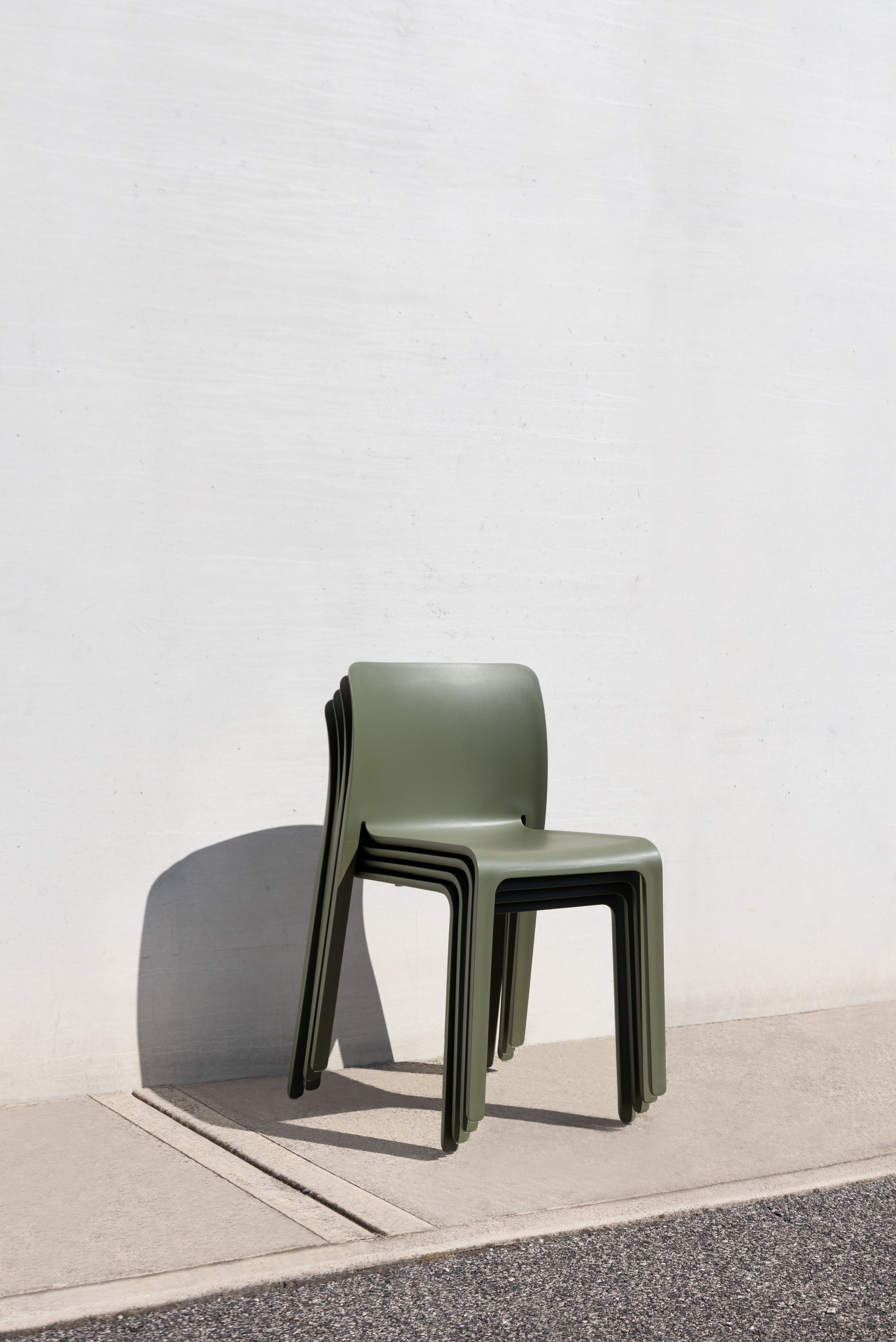 Buitenstoel FIRST wit