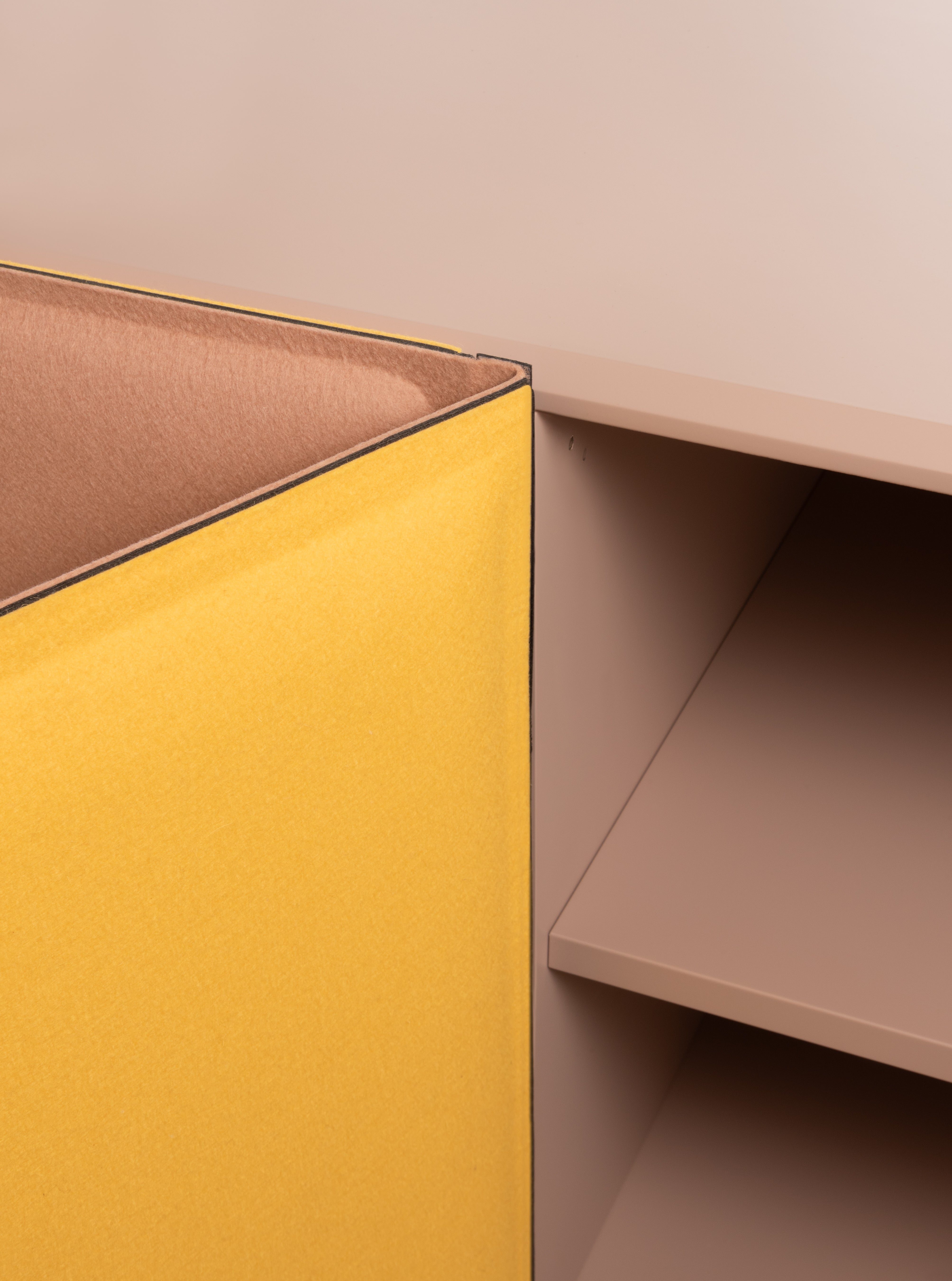 TACITO TV-Schrank, beigefarbener Filz