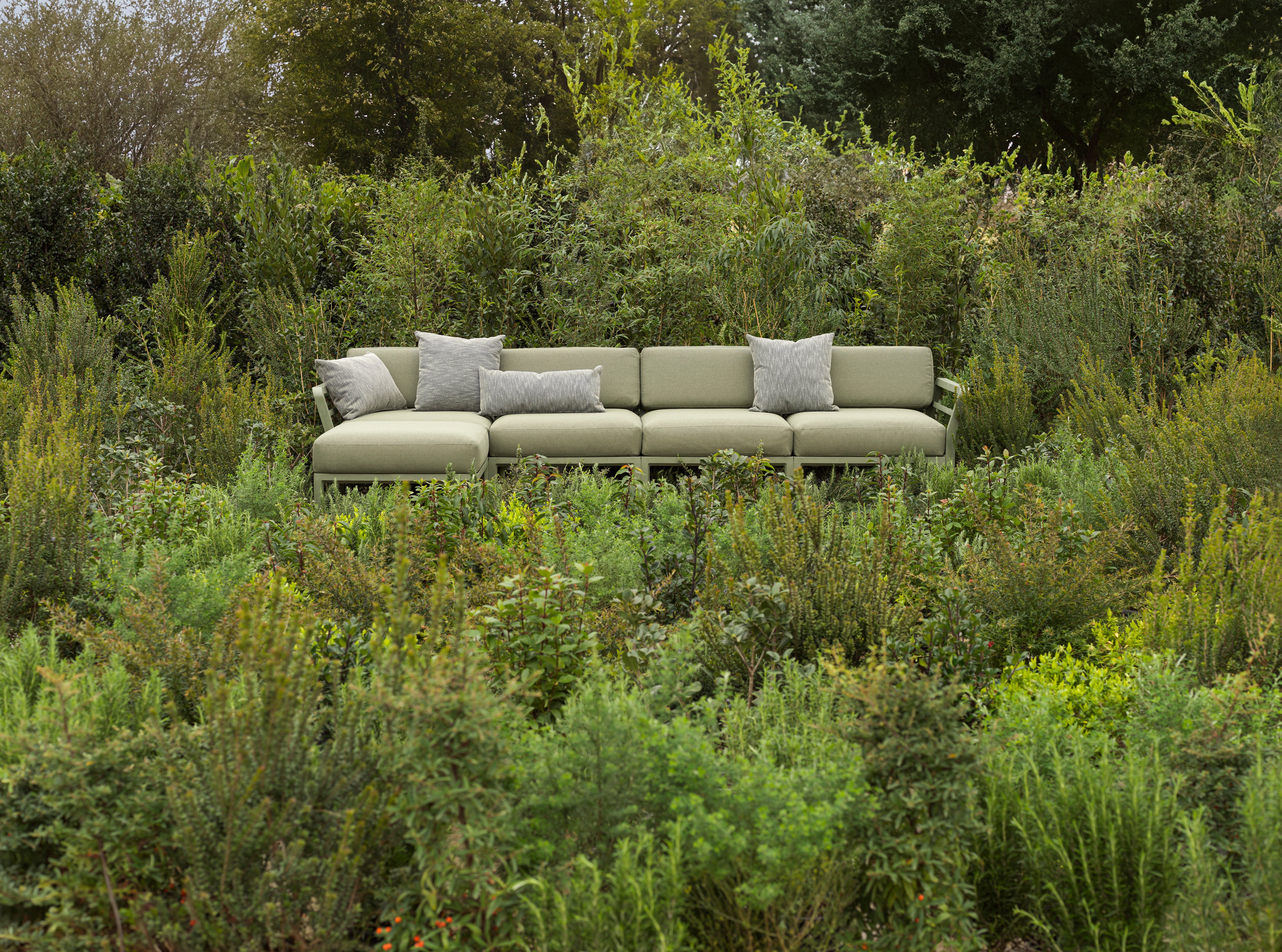 MAXIMO 5 Modular Outdoor Corner Sofa in Gray with Green Base