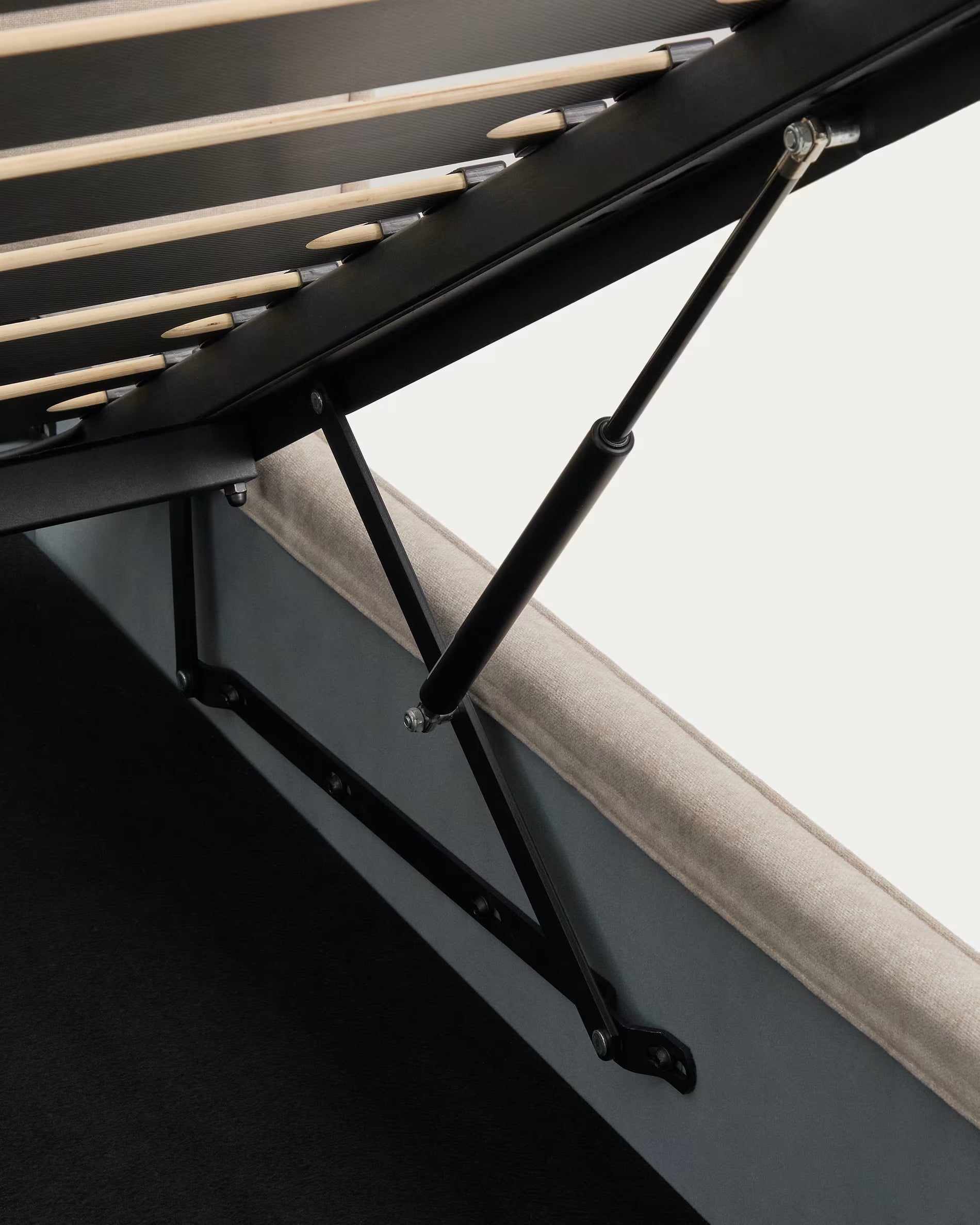 Bett mit Bettkasten ARVIAN beige Chenille