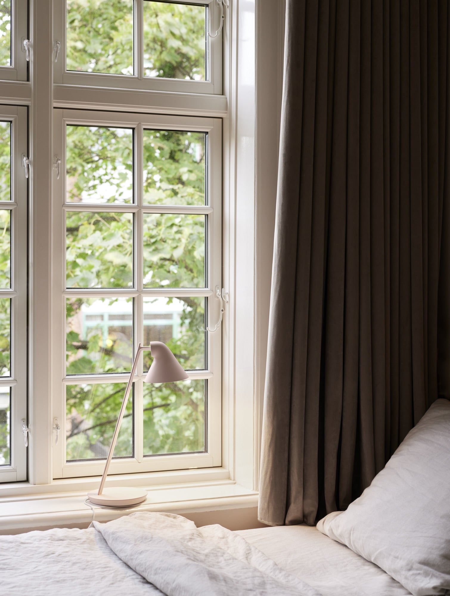 NJP MINI taupe table lamp