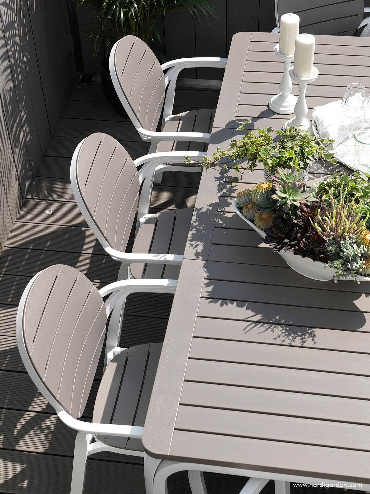 Outdoor chair with armrests PALMA taupe with white base