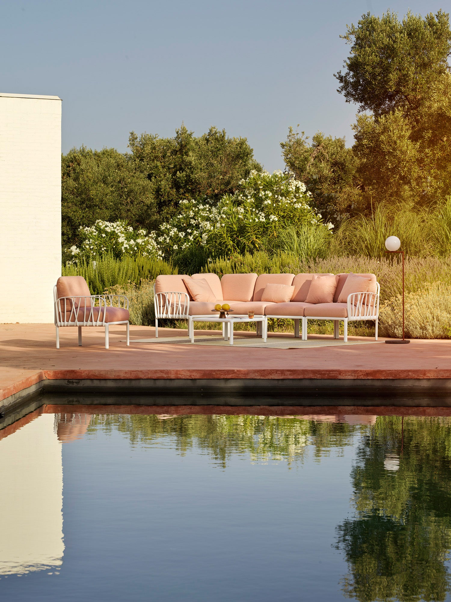 Modular Outdoor Corner Sofa KOMODO 5 Beige Sunbrella® with White Base