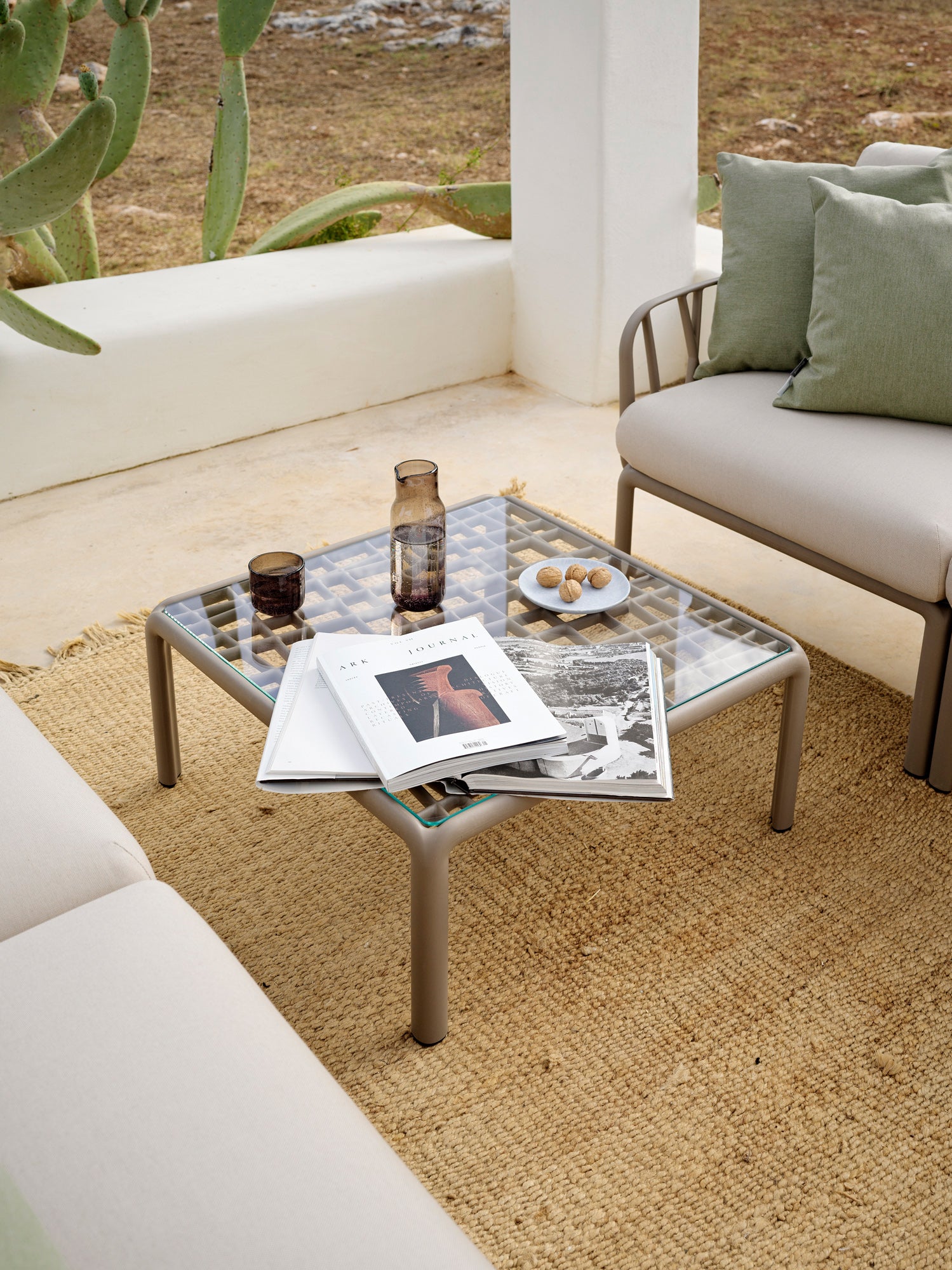 Witte vierkante buitenkoffietafel KOMODO