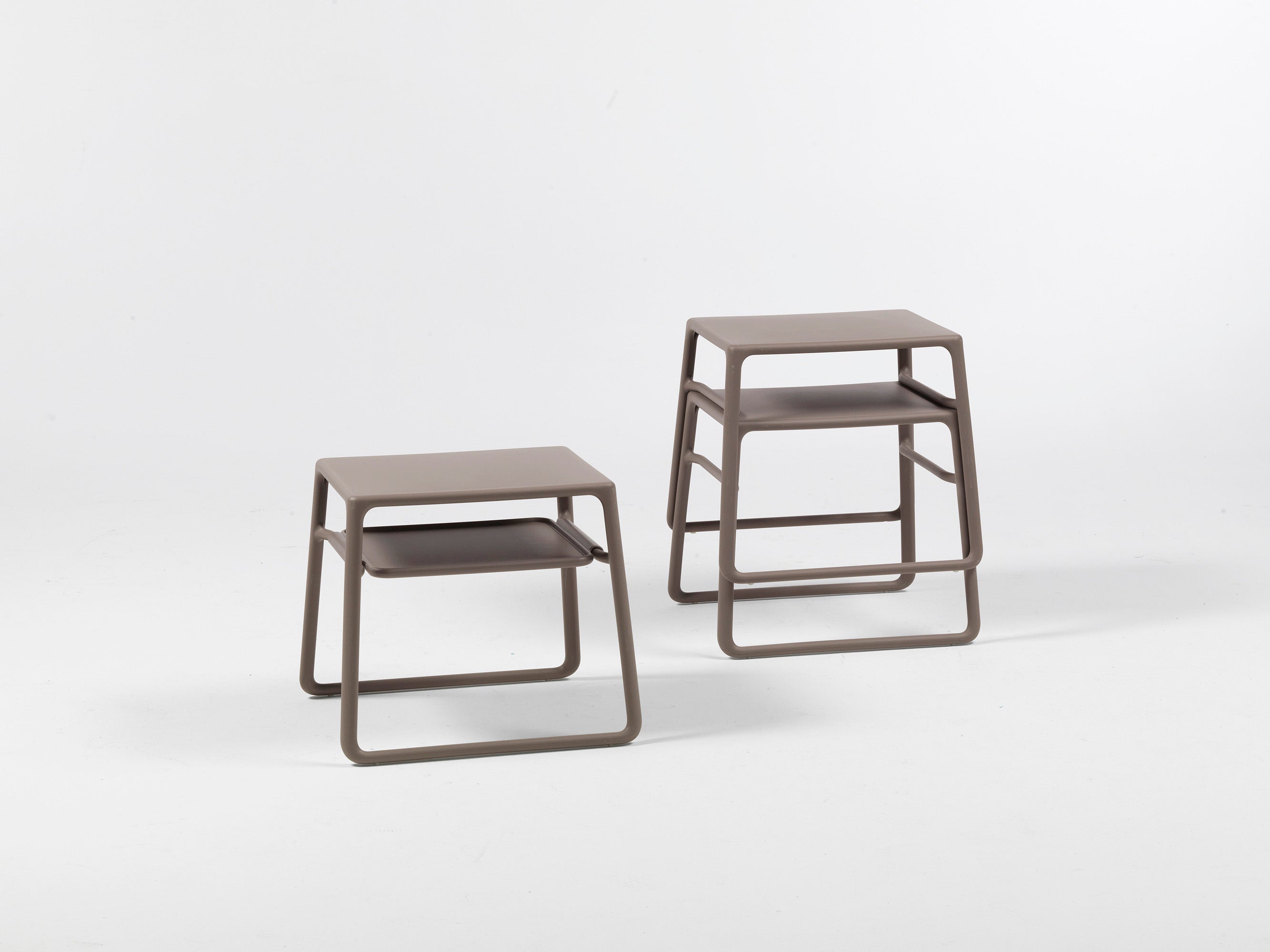 Buiten zijtafel POP taupe