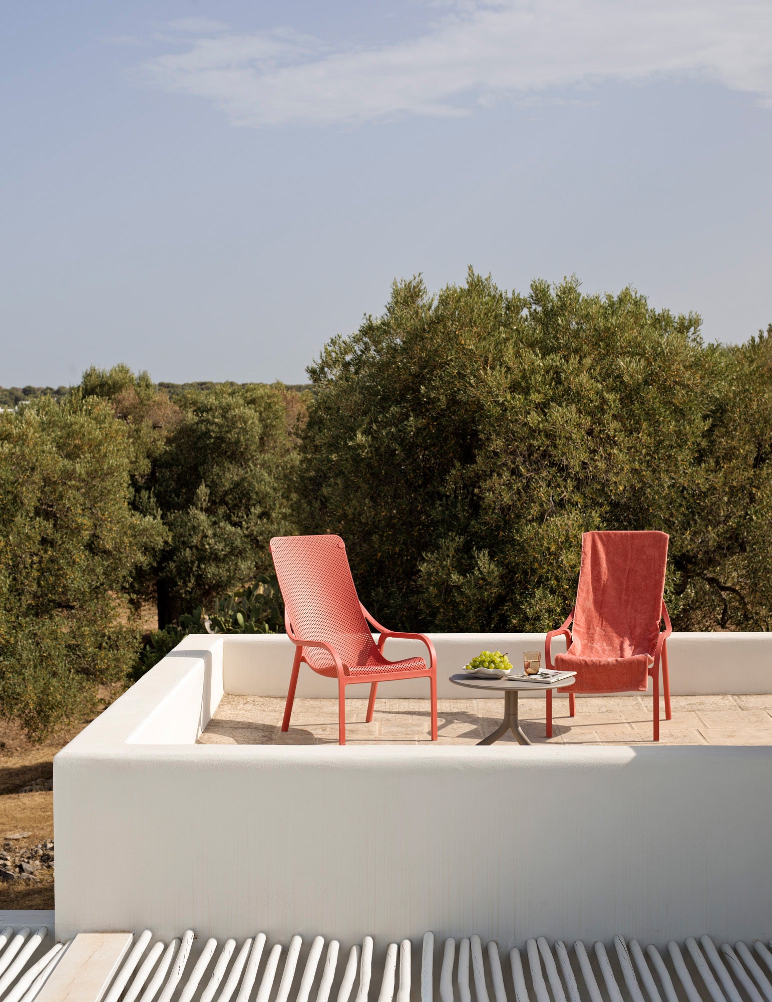 Buiten ronde tafel met hoogteverstelling SPRITZ wit