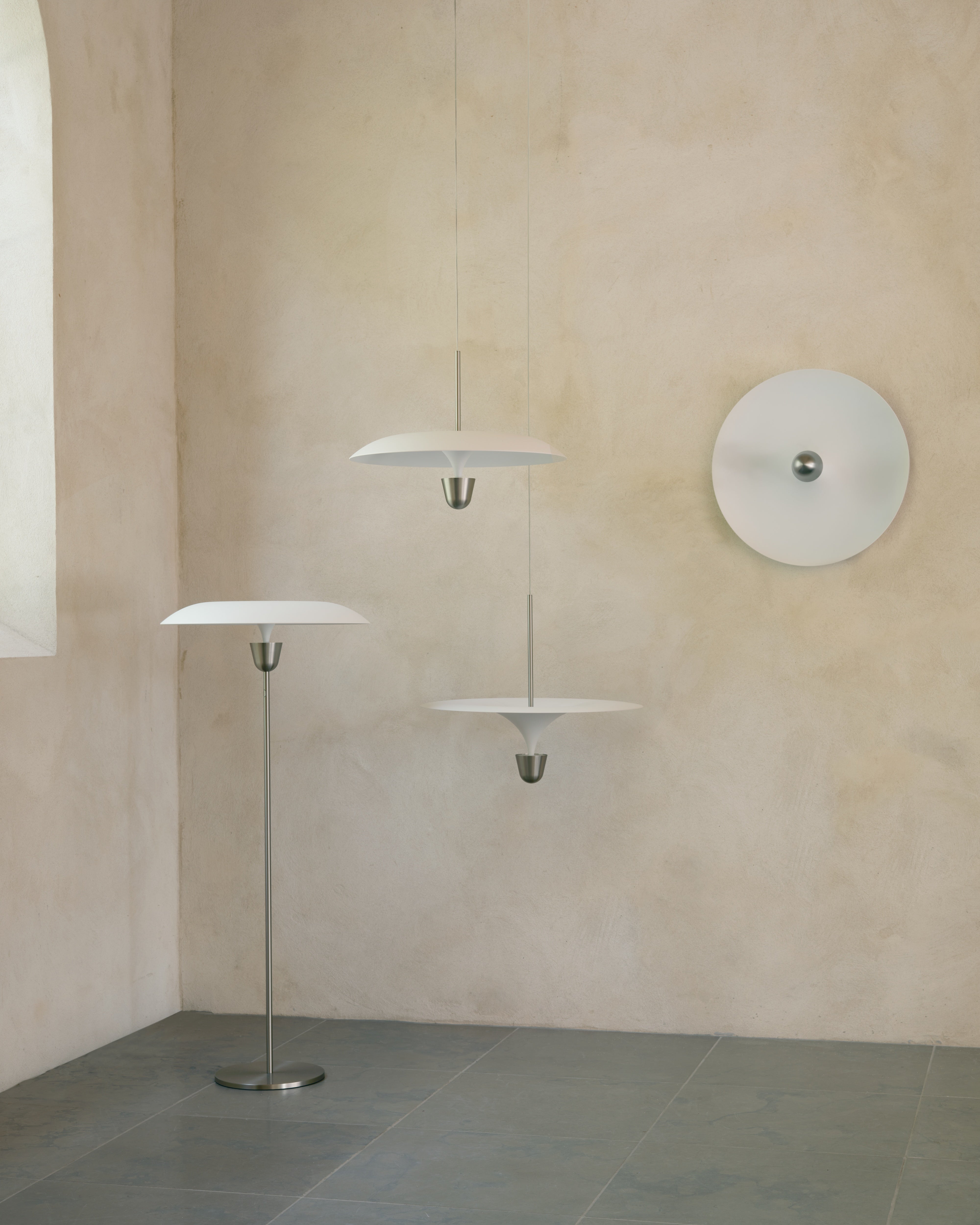 KANTARELL Floor Lamp in White with Nickel Finish