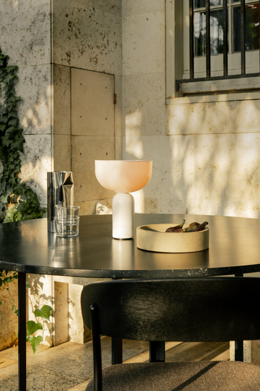 Kizu portable lamp cream marble