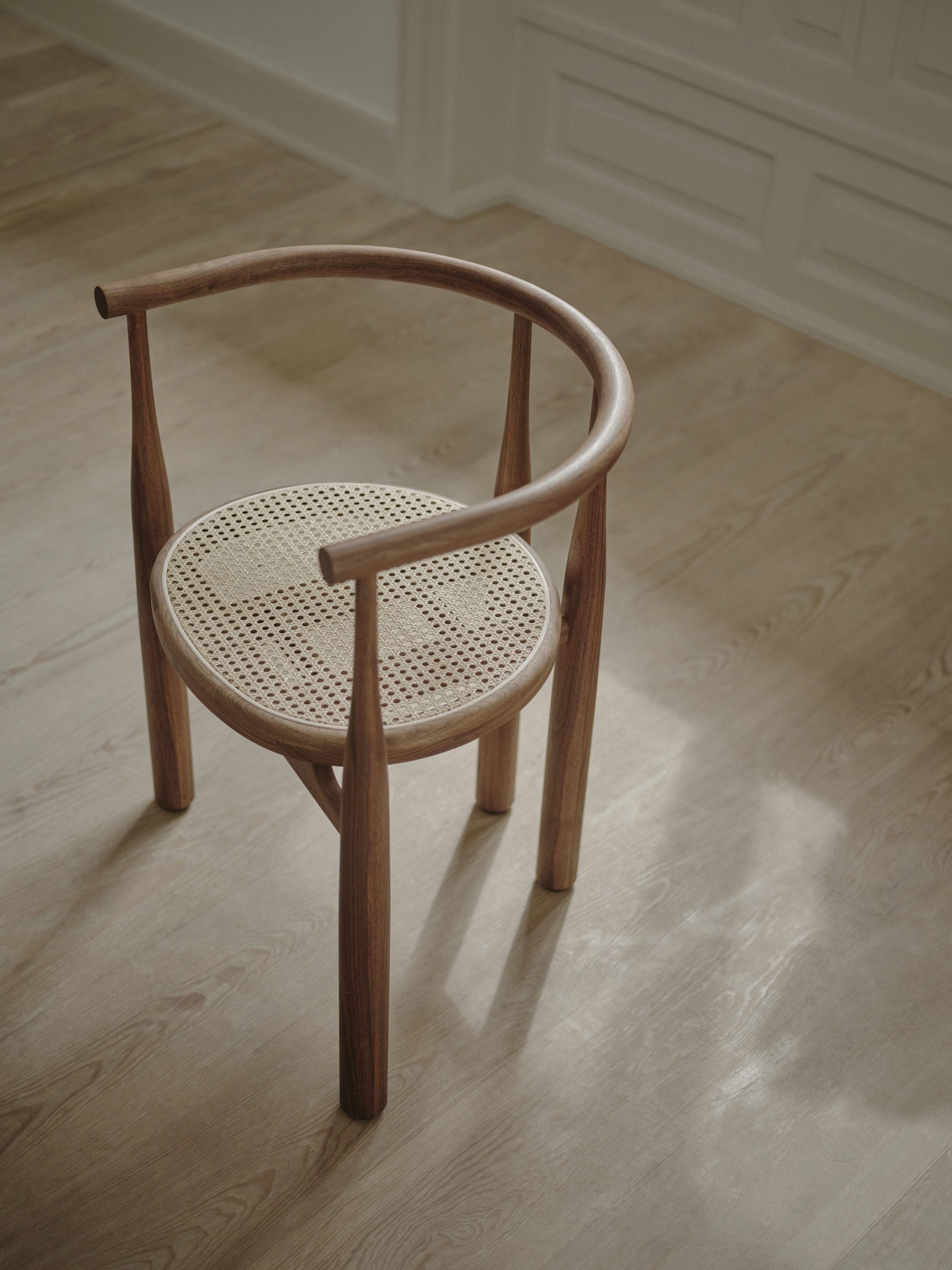 Bukowski chair braided seat with a nutty base