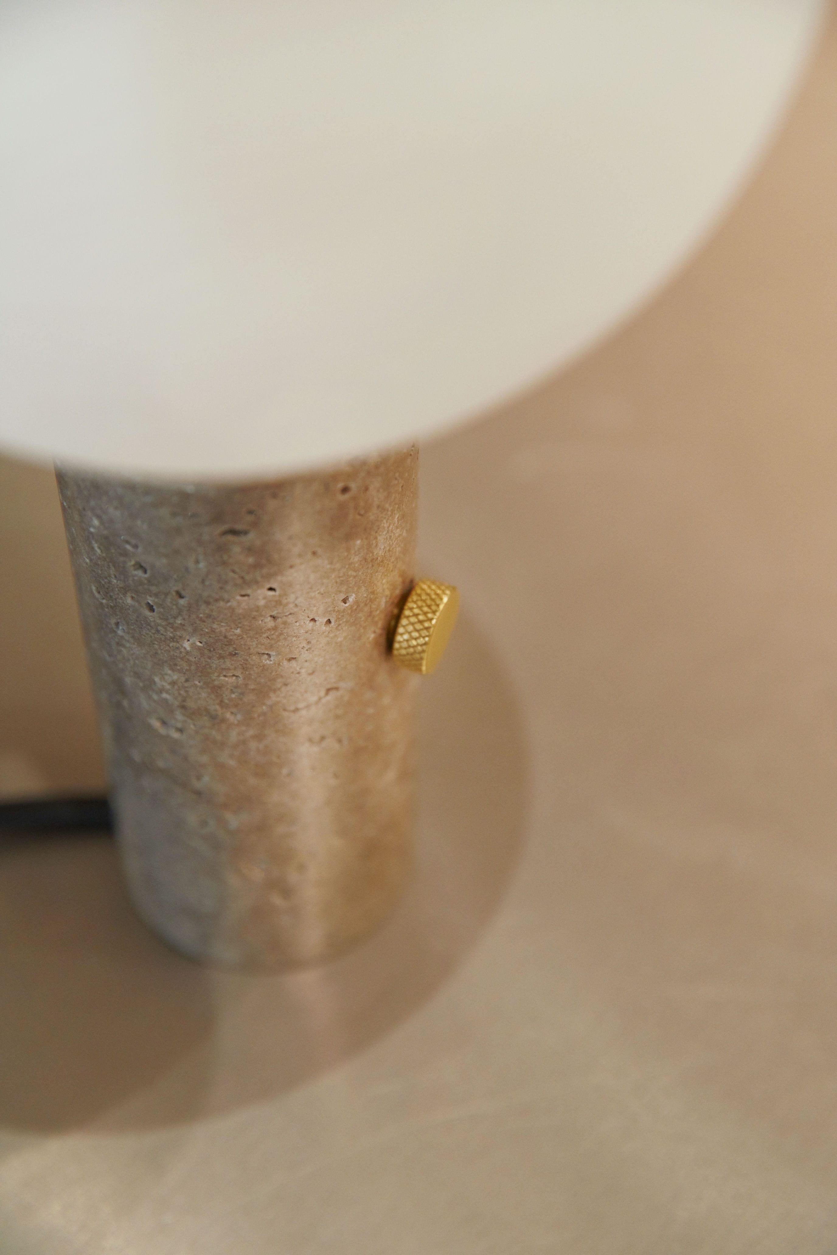 Multifunctionele lamp CORE crème travertijn