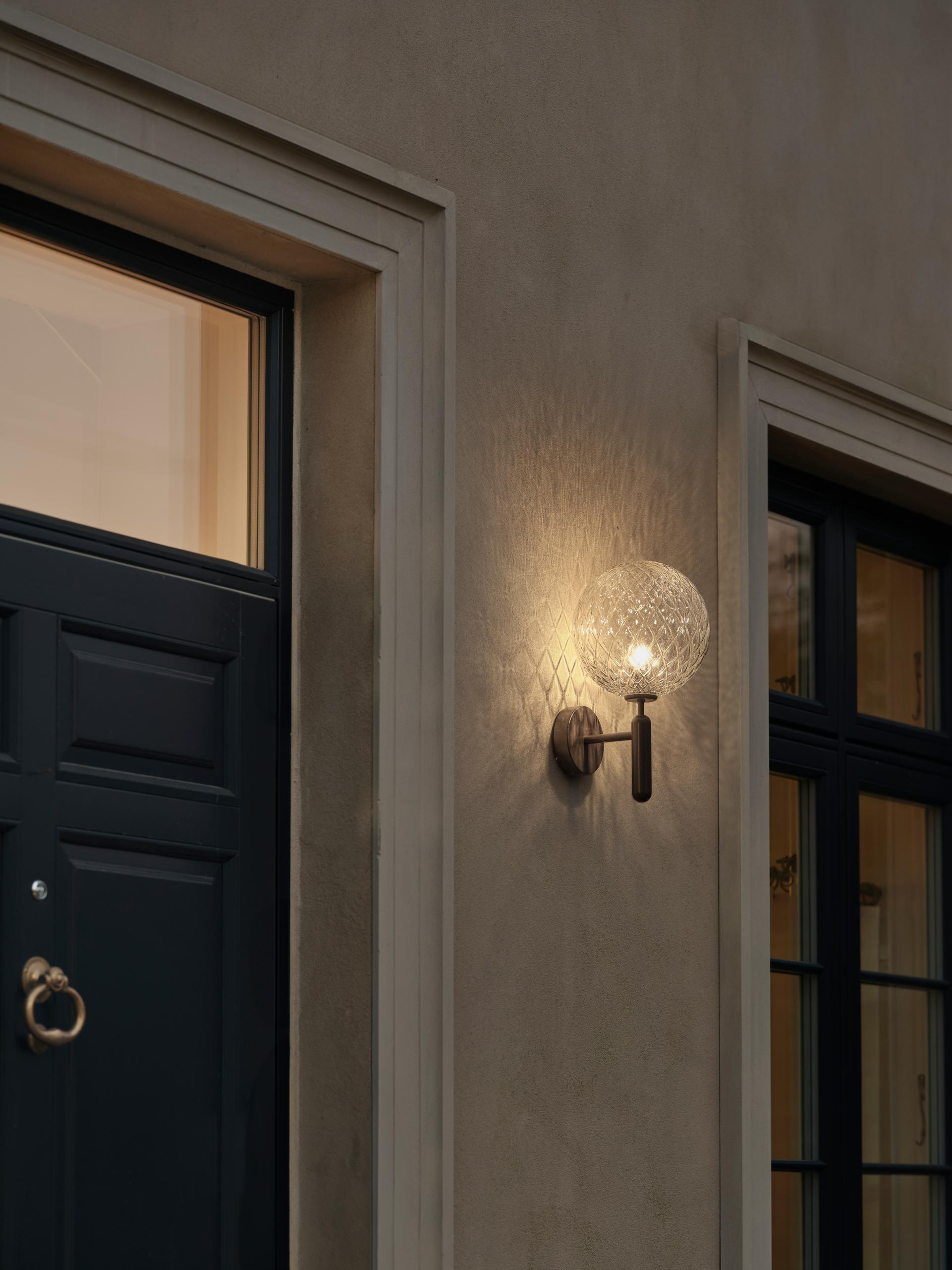 Buitenwandlamp MIIRA donkerbruin met transparant glas