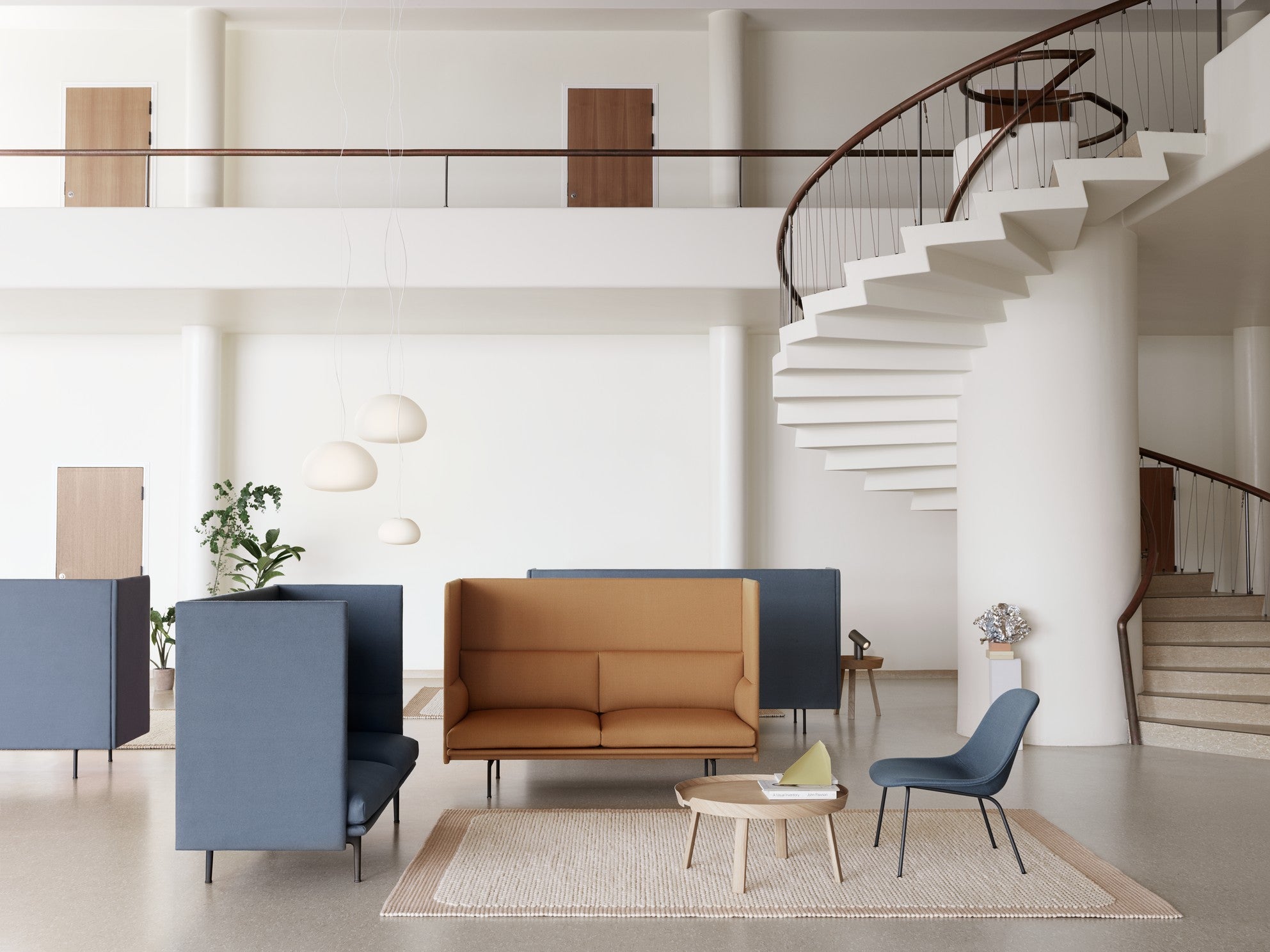 Couchtisch AROUND aus Eschenholz