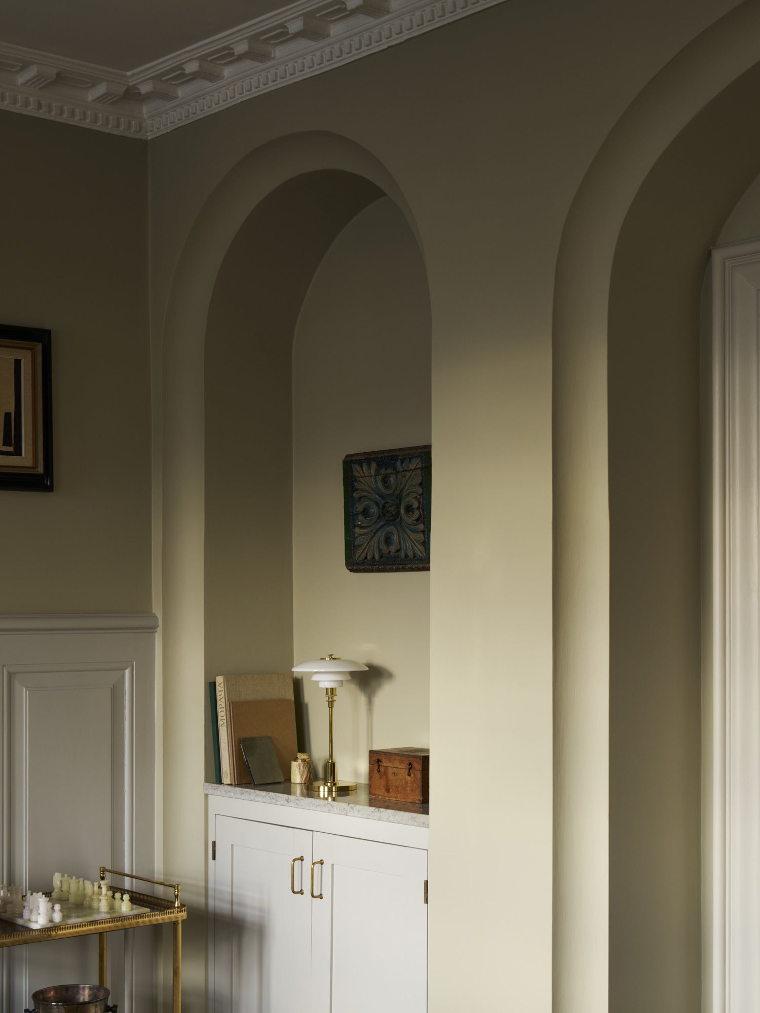 Portable lamp PH 2/1 white with brass base