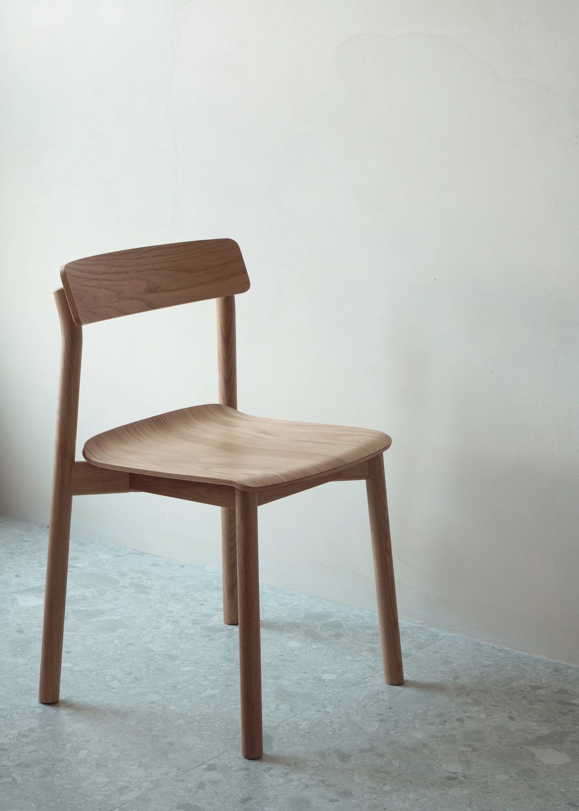 ARCHE chair black oak wood