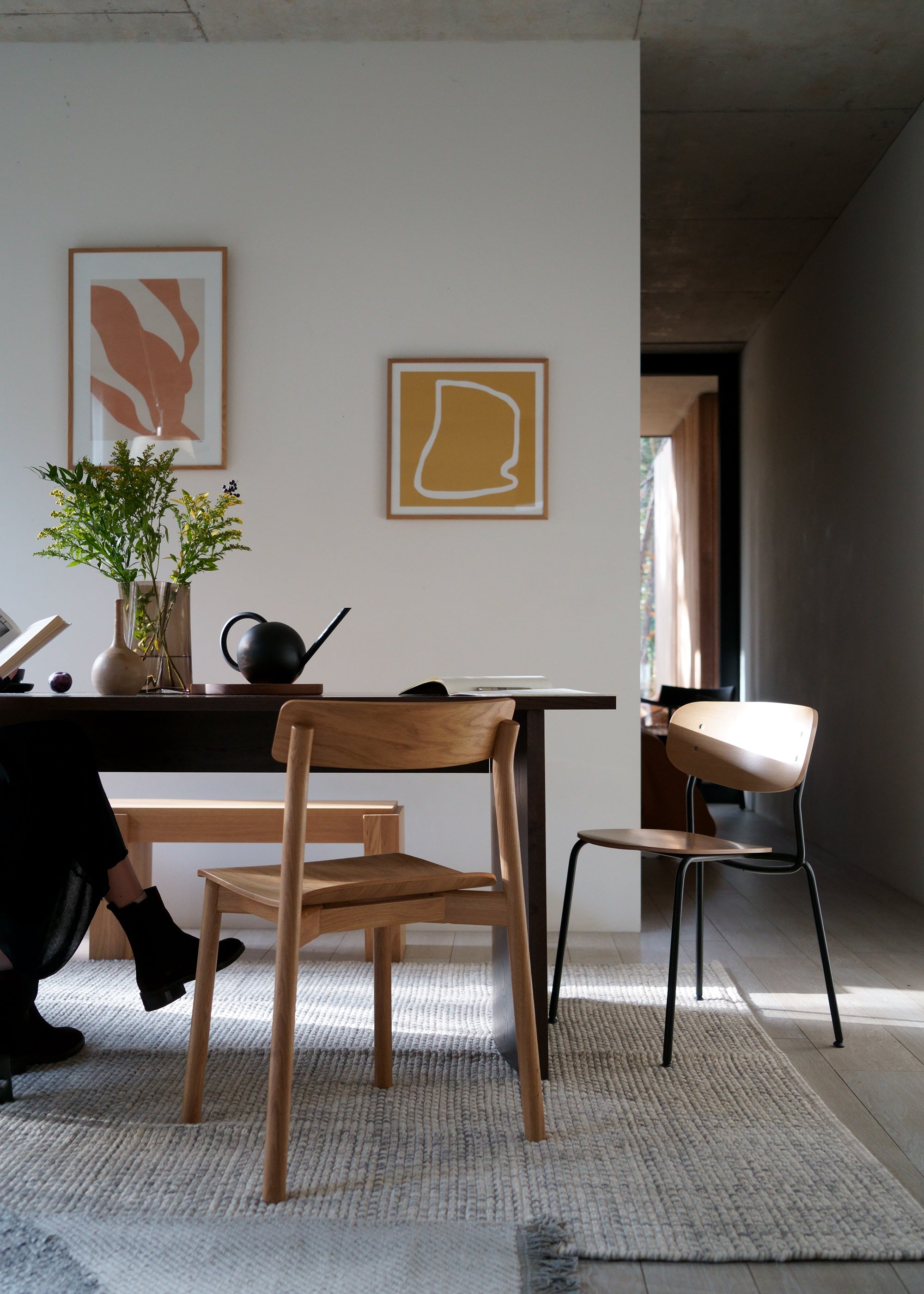 ARCHE chair black oak wood