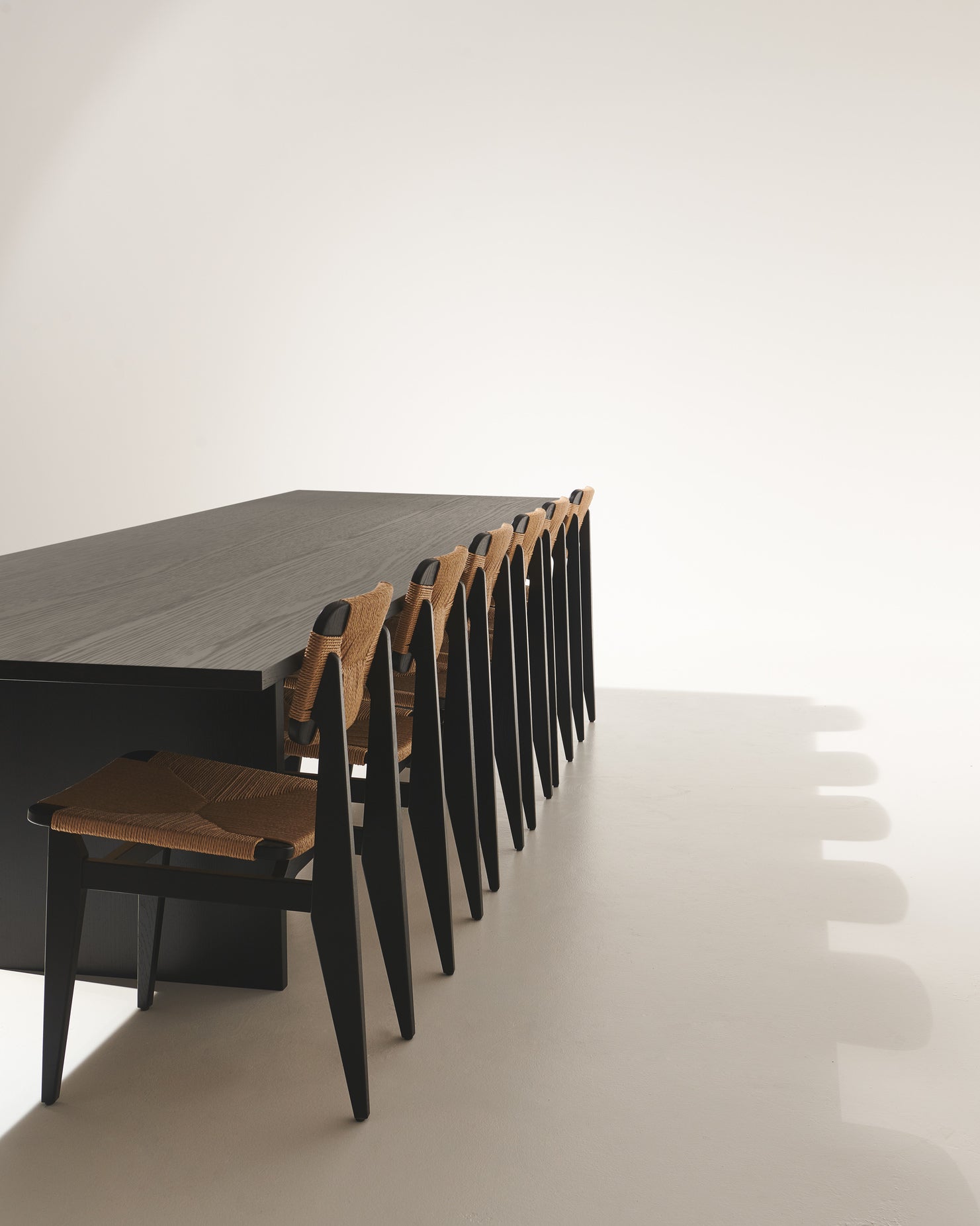 Tafel PRIVATE zwart essenhoutfineer
