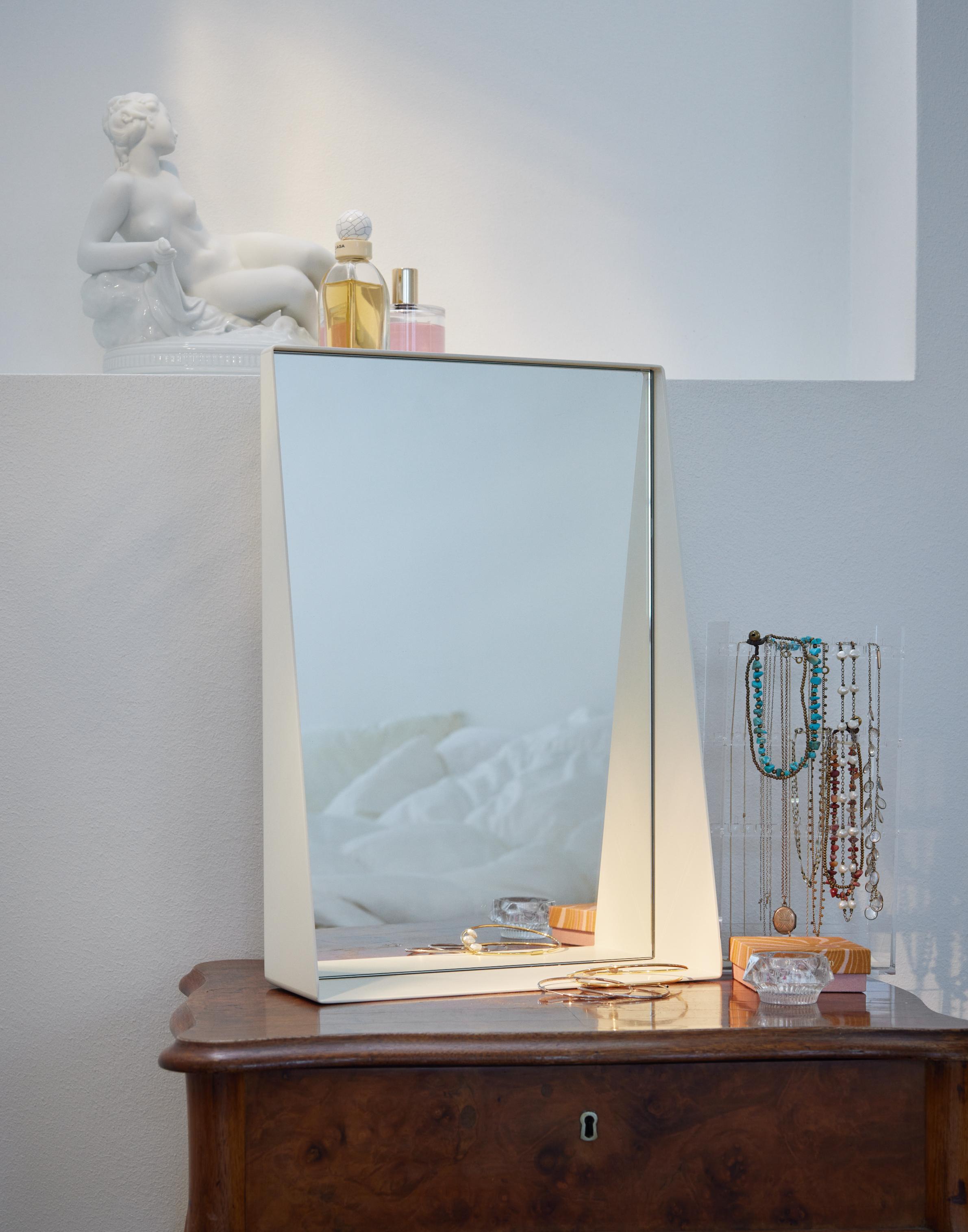 Wandspiegel BEAK beige