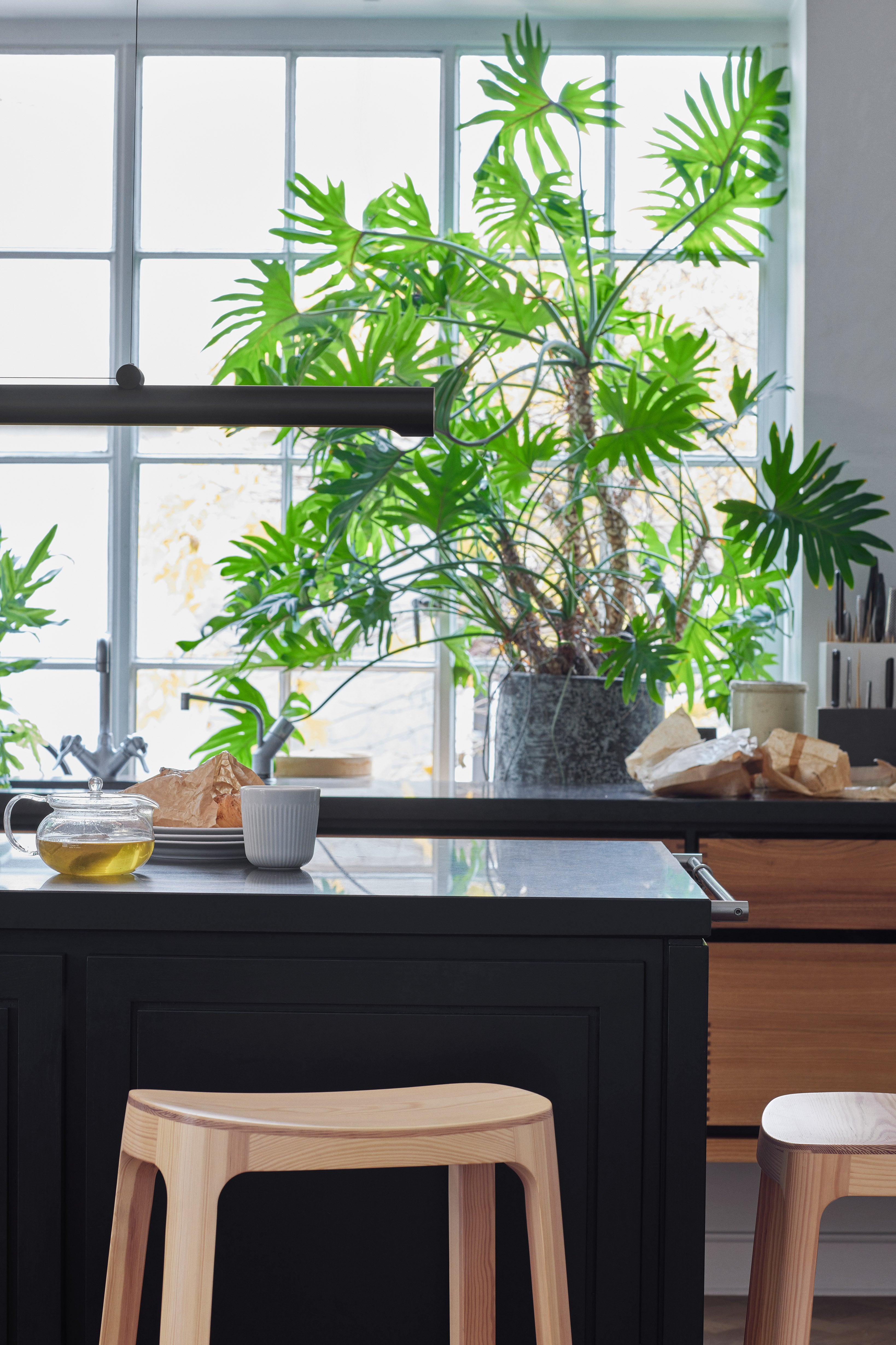 Hocker CROFTON van dennenhout