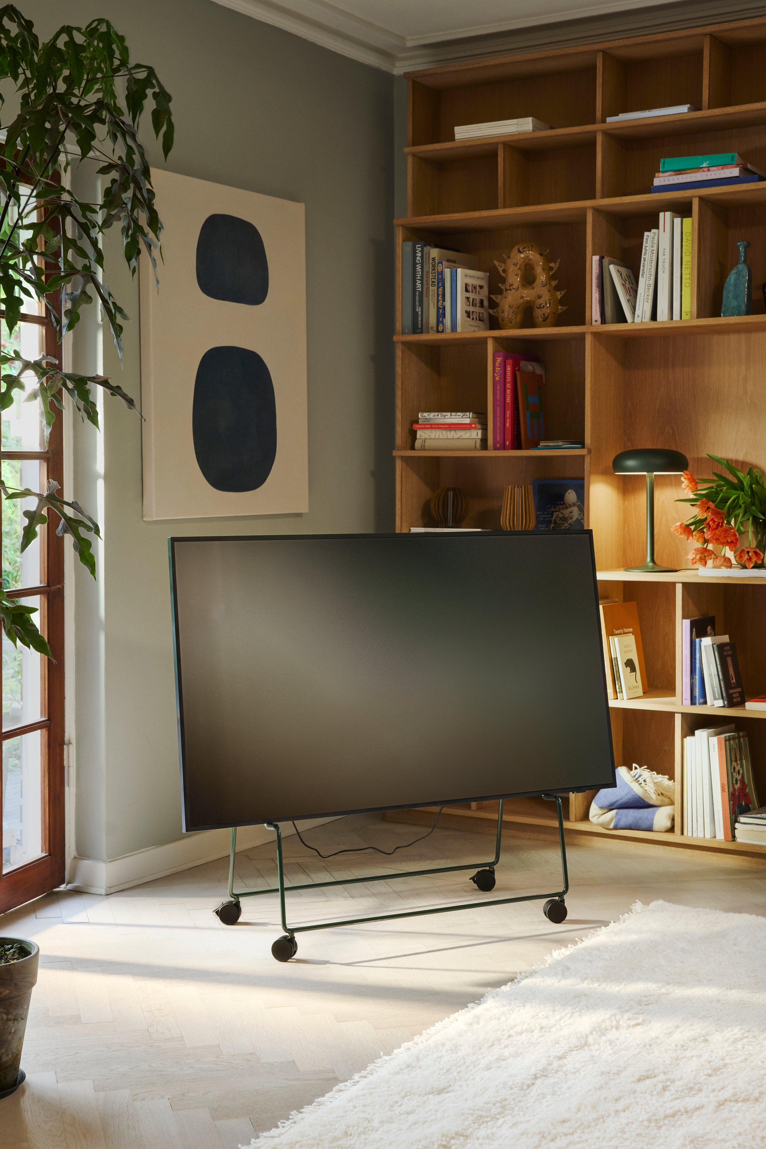 CARRY green TV stand