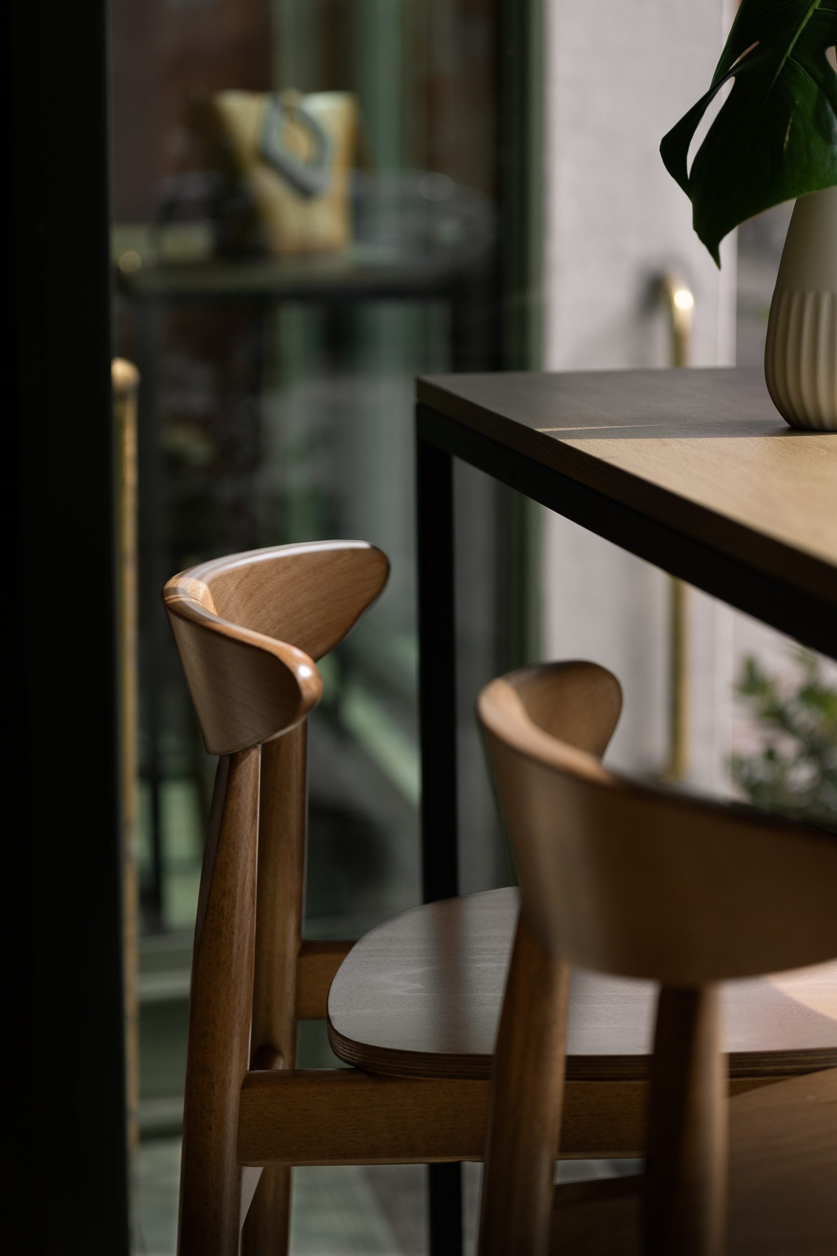 Hocker GISTEREN H-4100 van hout