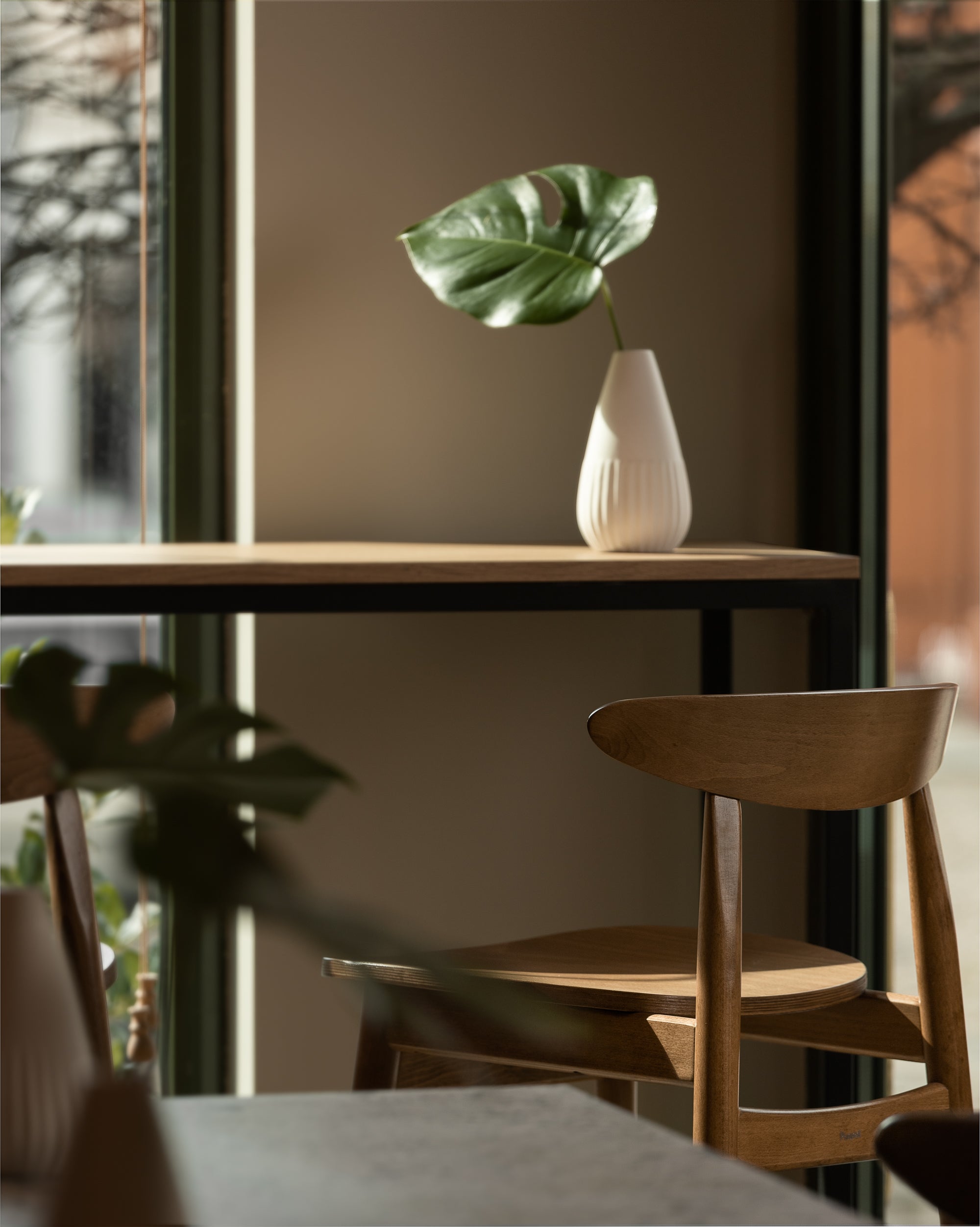 Hocker GISTEREN H-4100 van hout