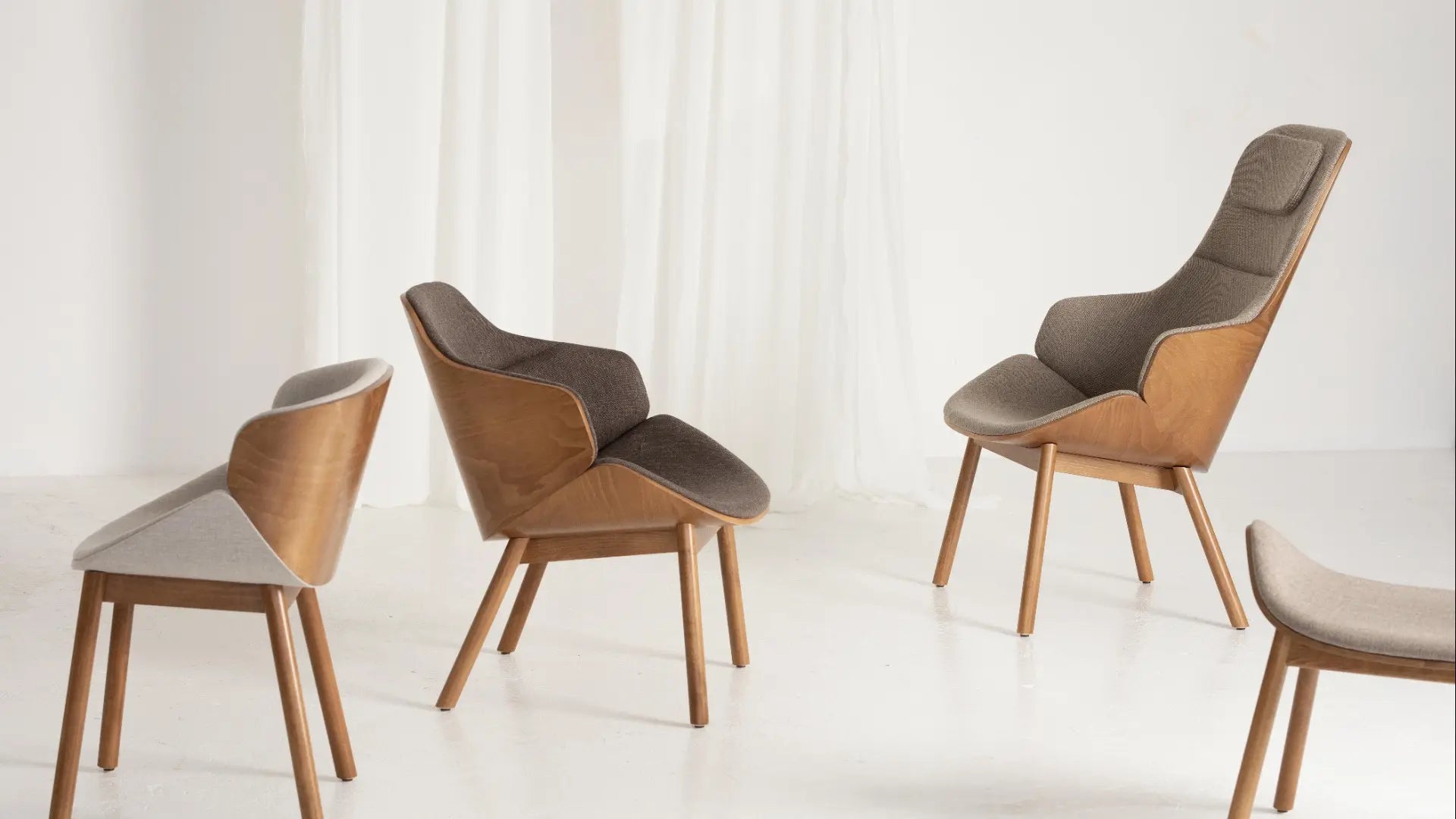 Fauteuil ARIA M-5350 gestoffeerd